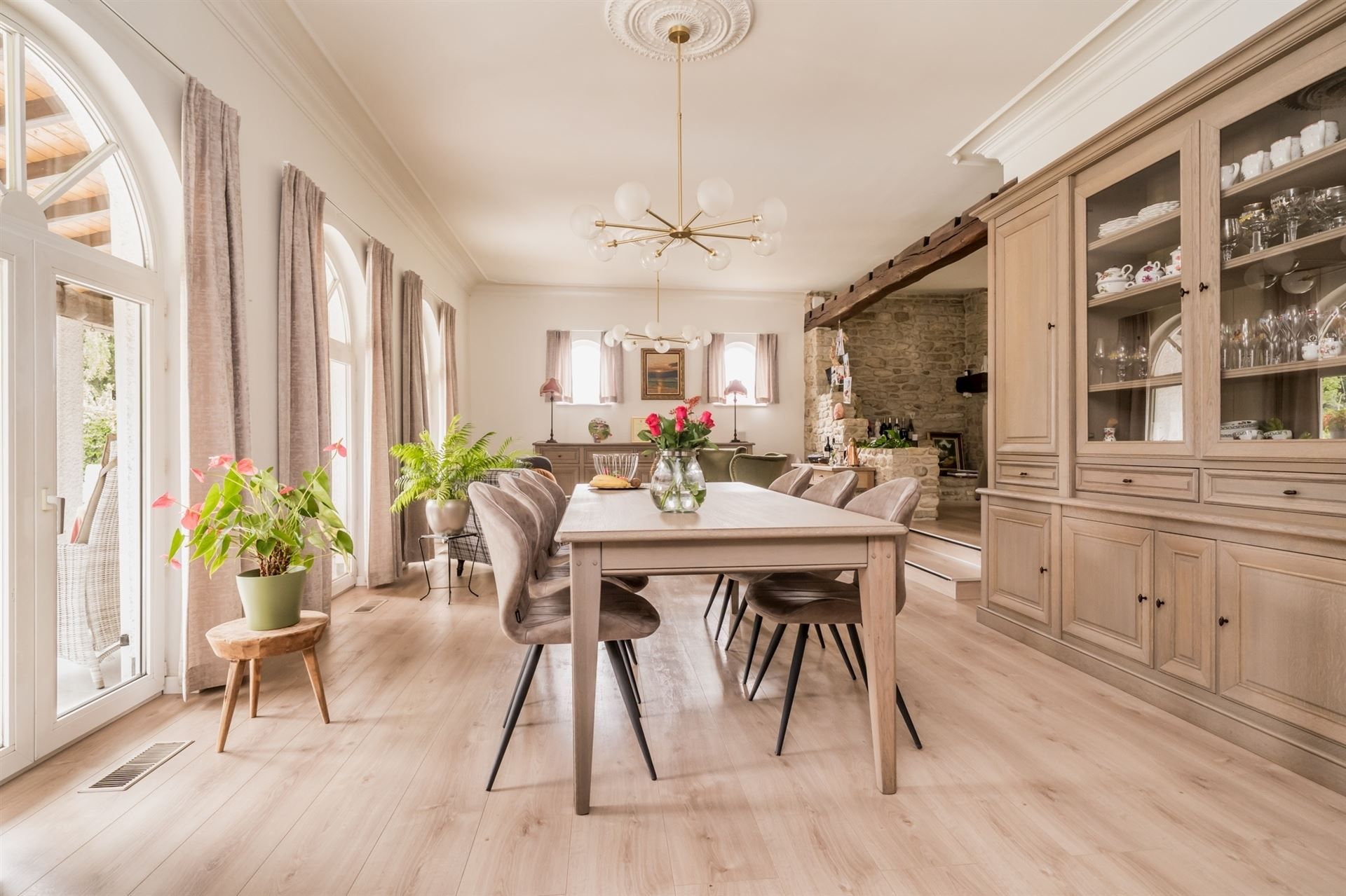 Prachtige instapklare woning op een achterliggend perceel met tuin en zwembad in een rustige woonwijk te Tremelo foto 10