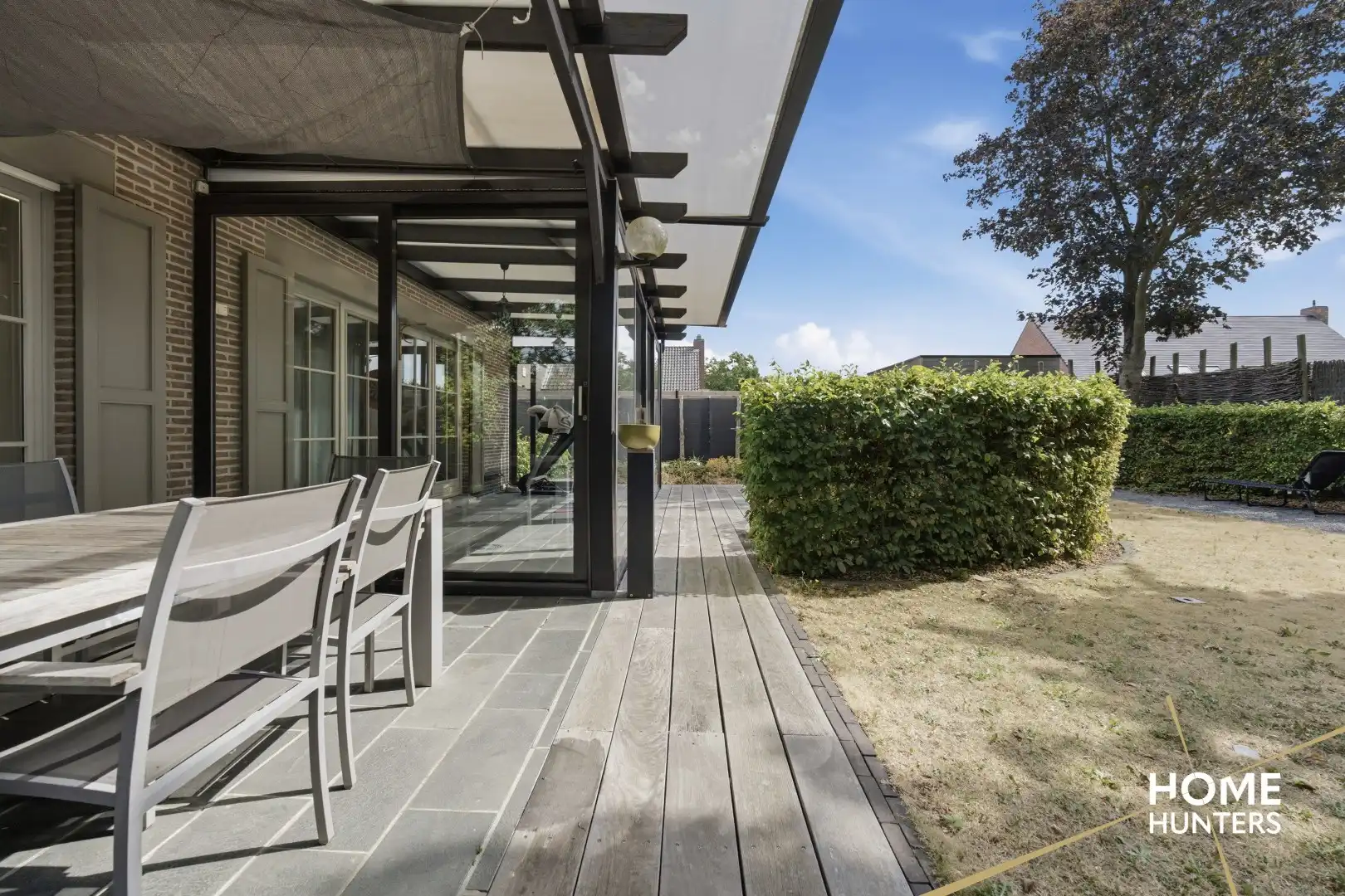 Alleenstaande woning met prachtige tuin en tal van extra troeven in een rustige wijk te Wervik foto 9