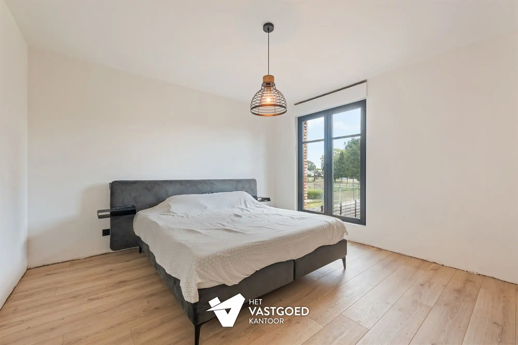 ZEER RUIME NIEUWBOUWWONING UITERST RUSTIG GELEGEN OP EEN PERCEEL VAN 1628M² TE OOSTHAM foto 17