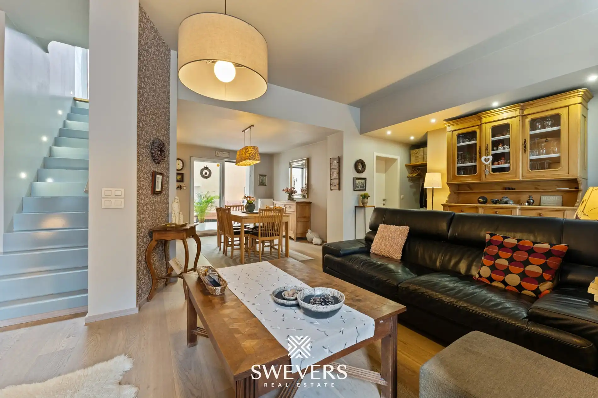 Instapklare, charmante rijwoning met terras in het groene Jesseren   foto 8