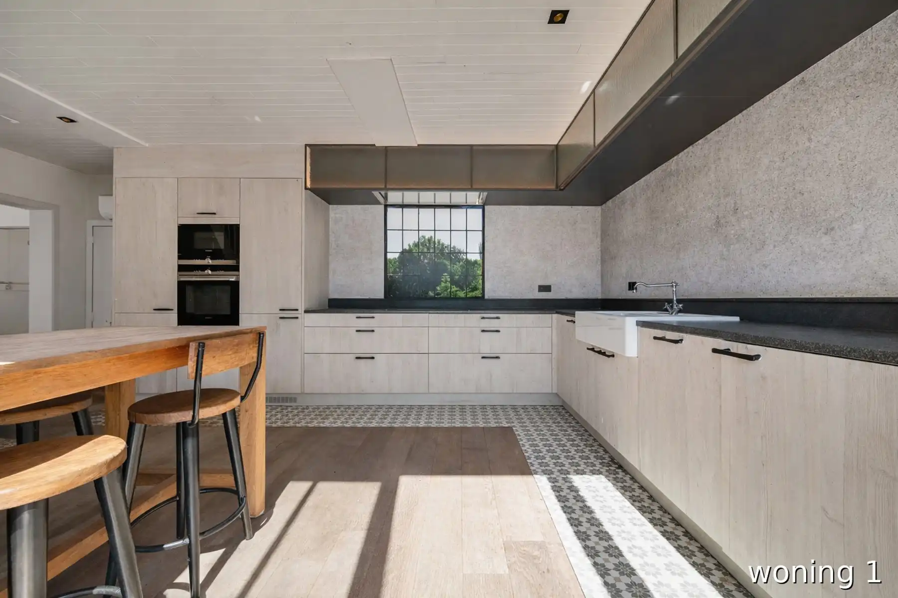 Uniek perceel met 2 volwaardige woningen en gedeelde tuin!  foto 6