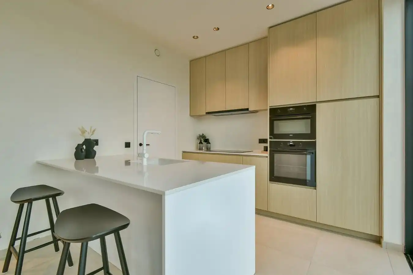 Ruime afgewerkte nieuwbouwwoning met landelijk zicht! foto 7