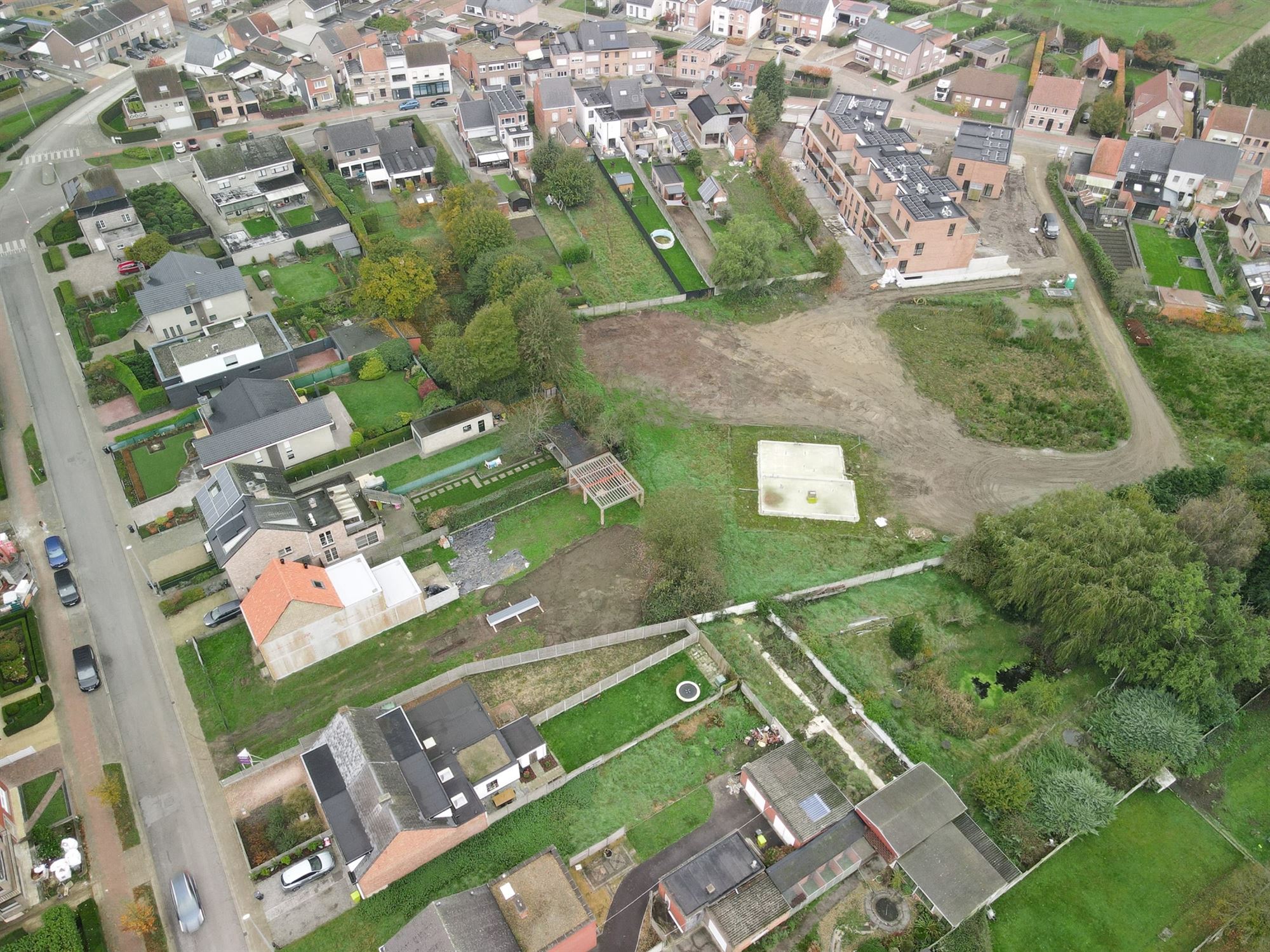Perceel bouwgrond (650 m2) voor half open bebouwing niet ver van het centrum foto 15