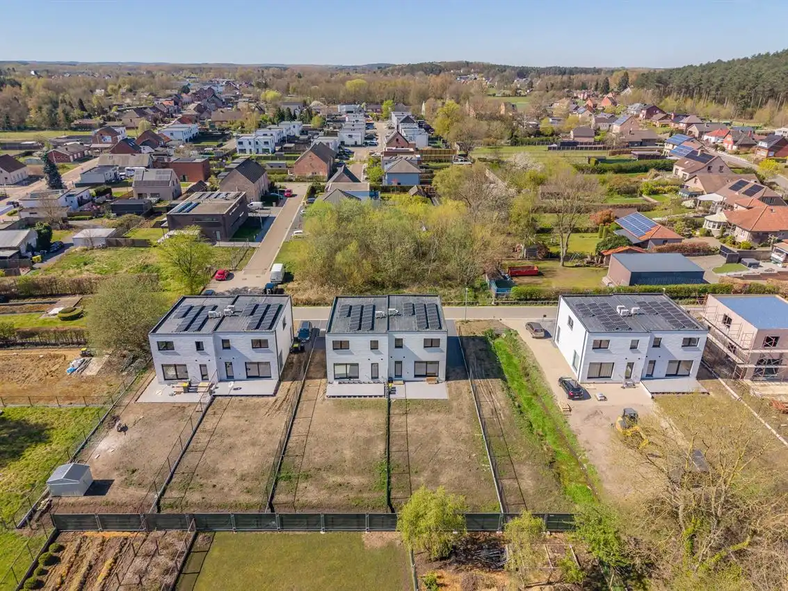 Instapklare nieuwbouwwoning met 3 slk foto 34