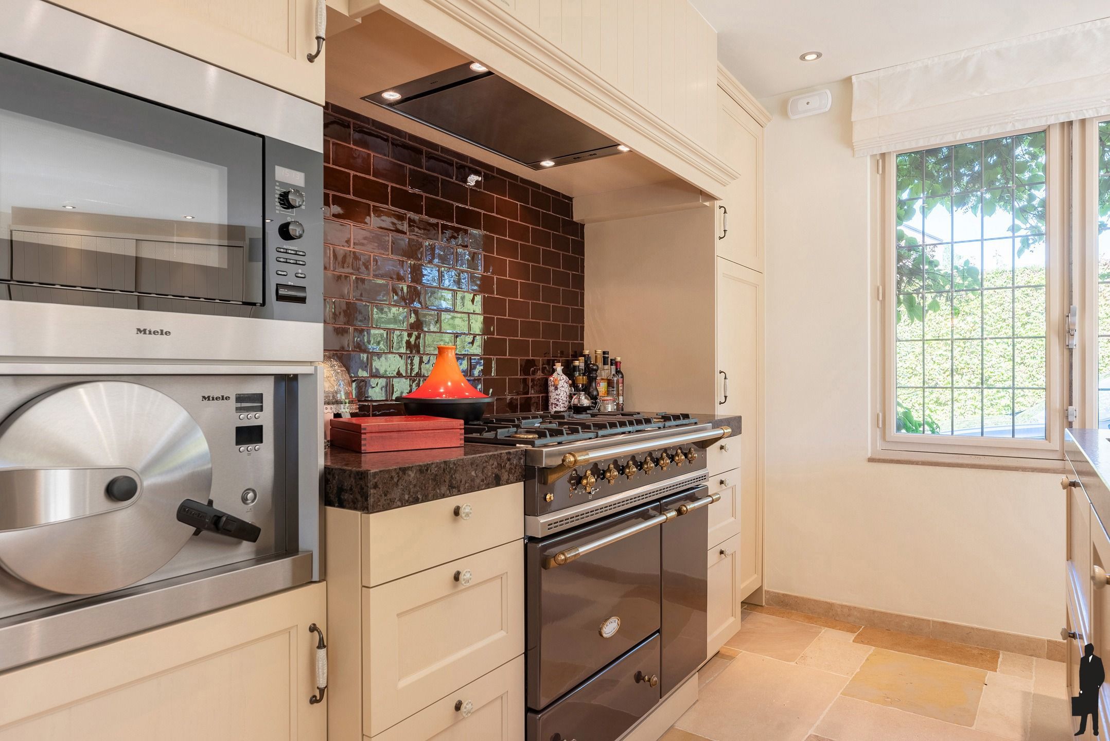 Karaktervilla op 1.560m² in hartje Oud-Turnhout  foto 11
