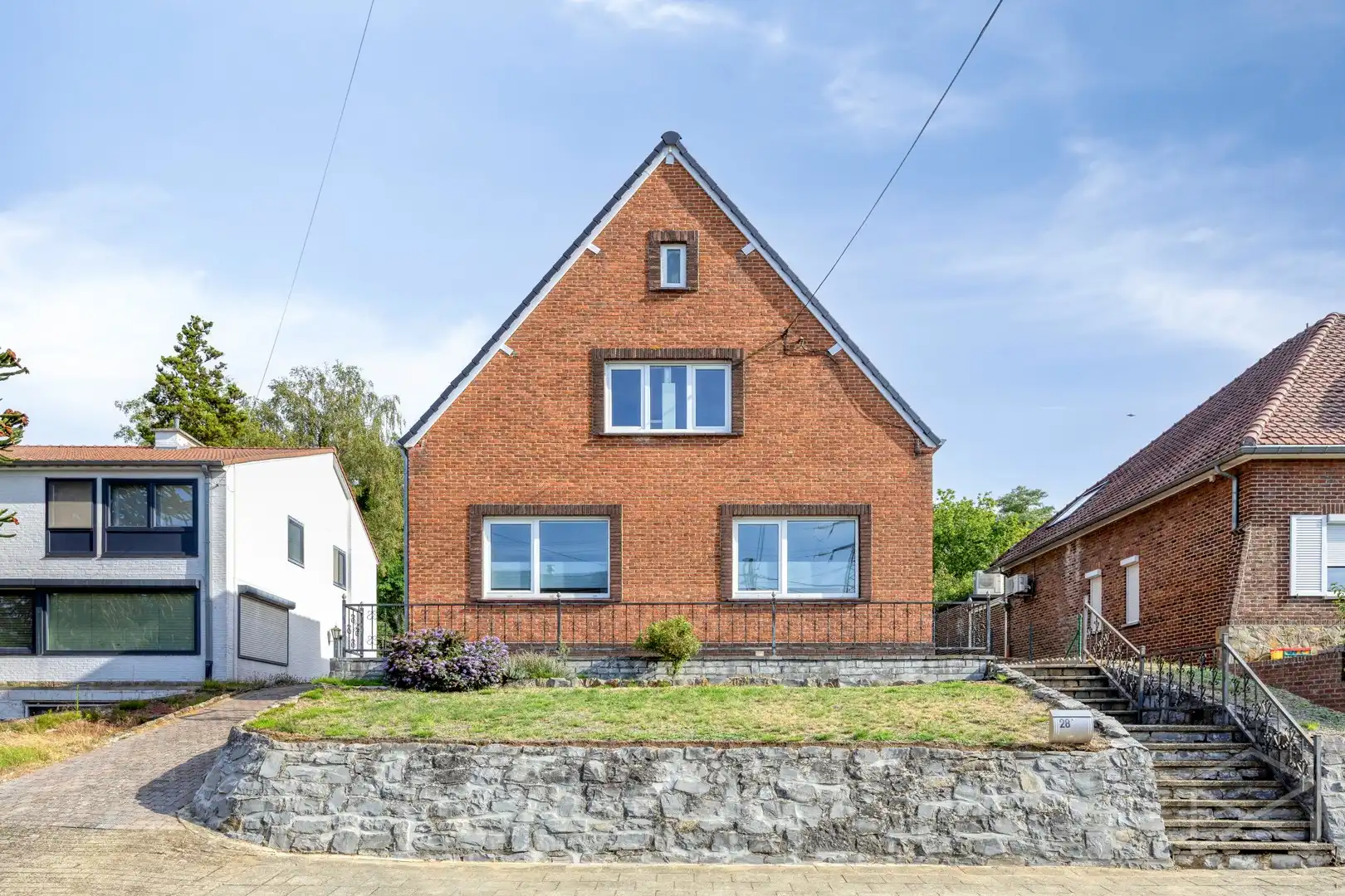 Gezinswoning met 4 slaapkamers te koop in Diest foto {{pictureIndex}}