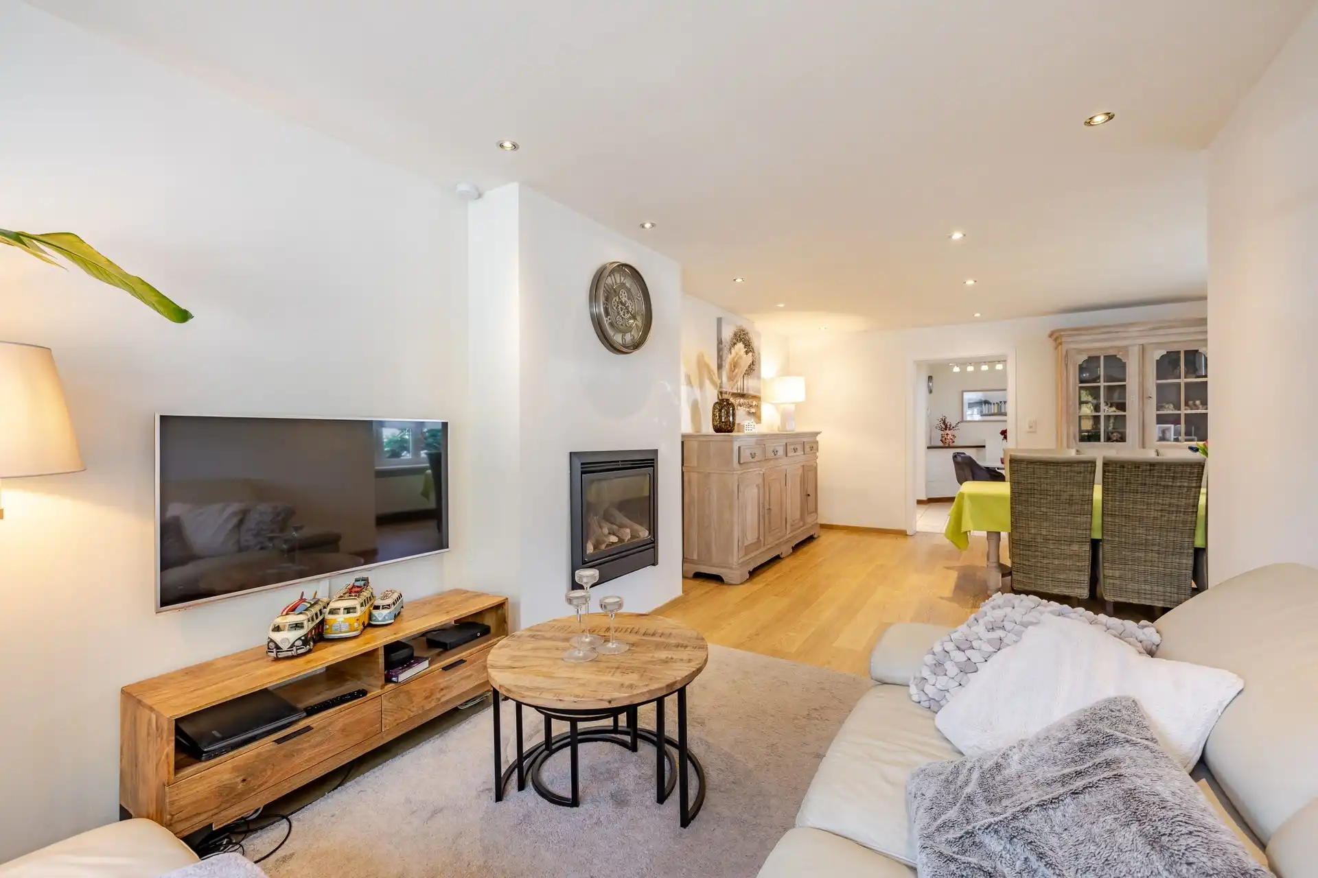 Prachtige woning met 3 slks en dubbele garage op topligging foto 5