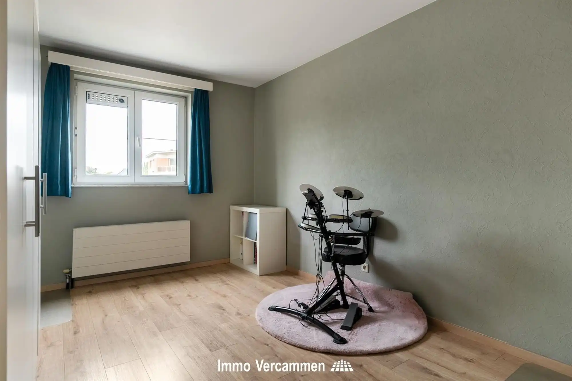 Ruim appartement (109 m²) met 2 SLPK, terras en garage foto 7