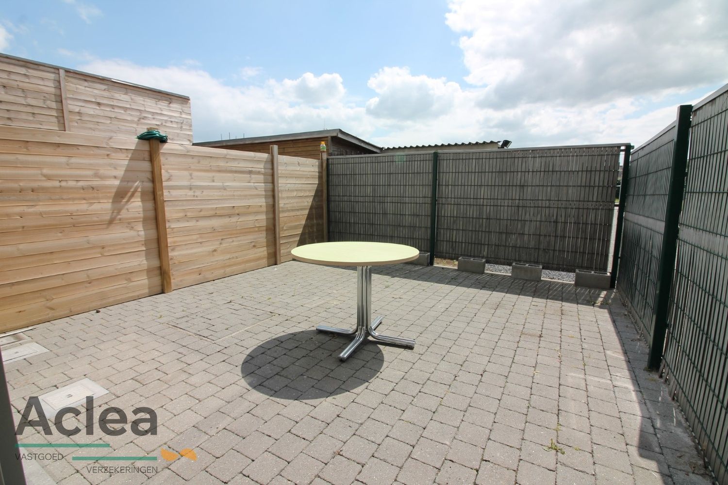 gezellig gelijkvloers appartement met terras foto 4
