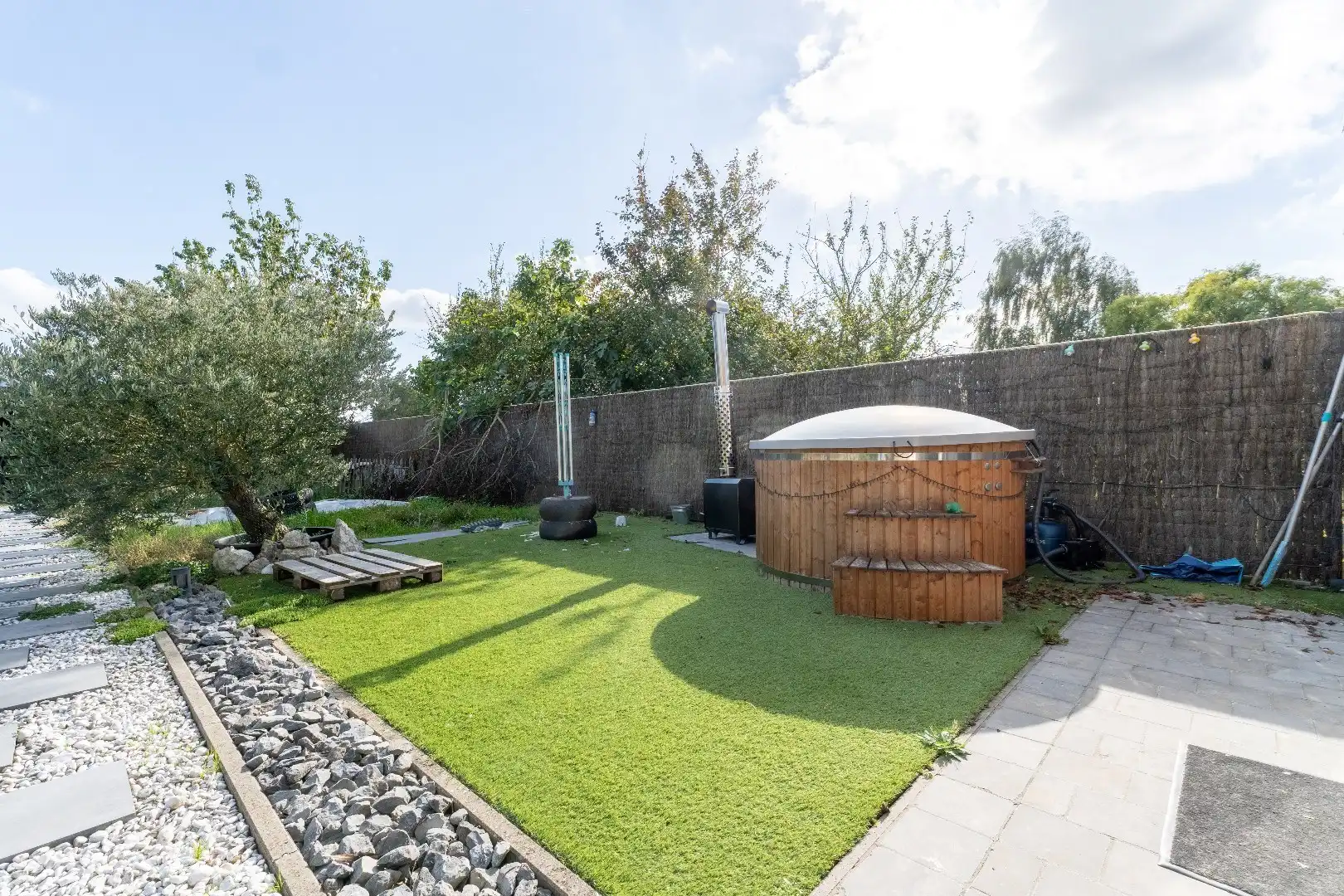 🏡 Te koop in Houthulst – Ruime open bebouwing op 600 m² met grote garage foto 16