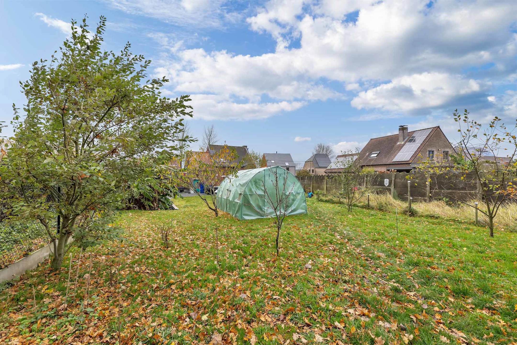 Projectgrond of totale renovatie met idyllisch uitzicht foto 5