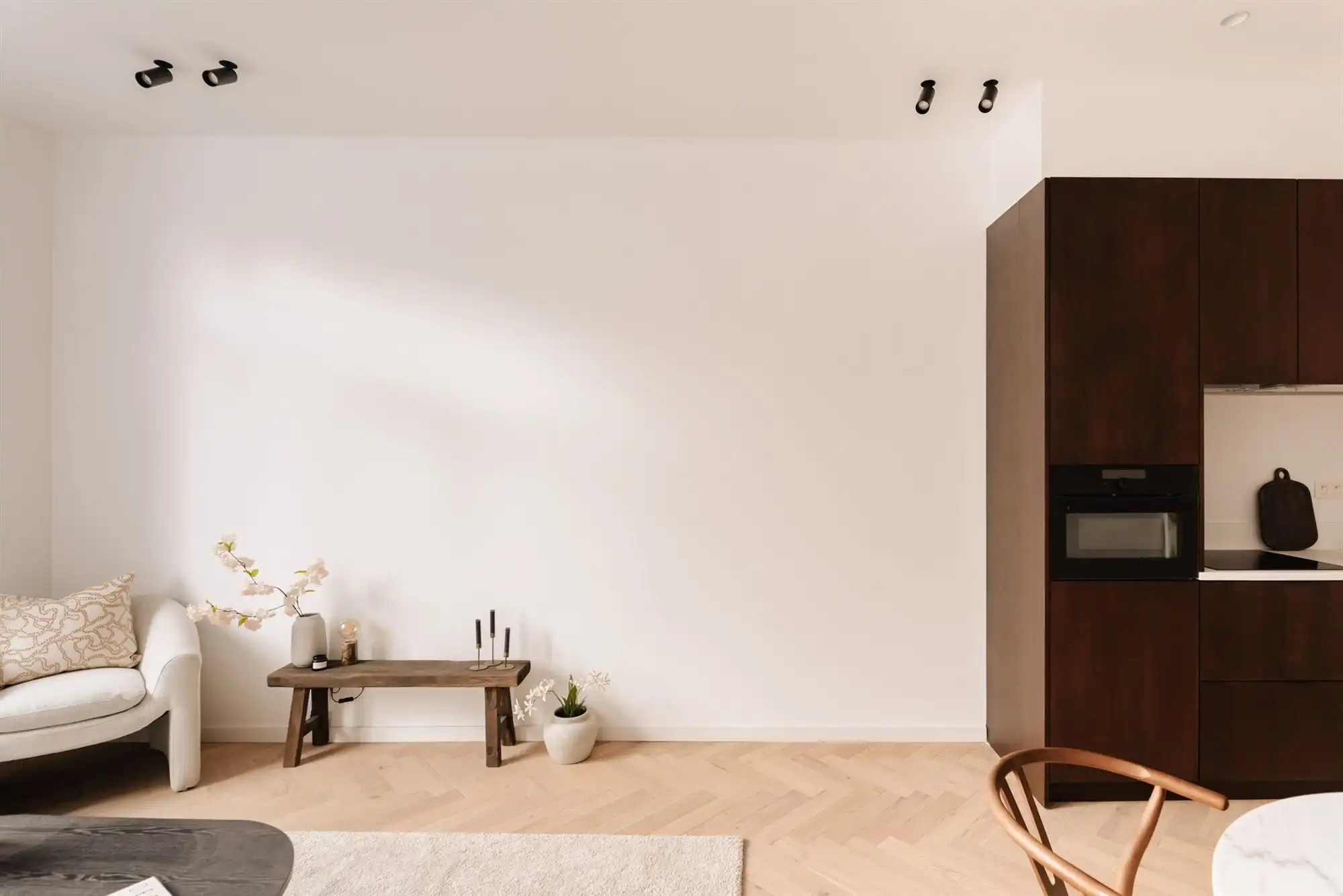 Gerenoveerd appartement met gezellige stadstuin foto 8