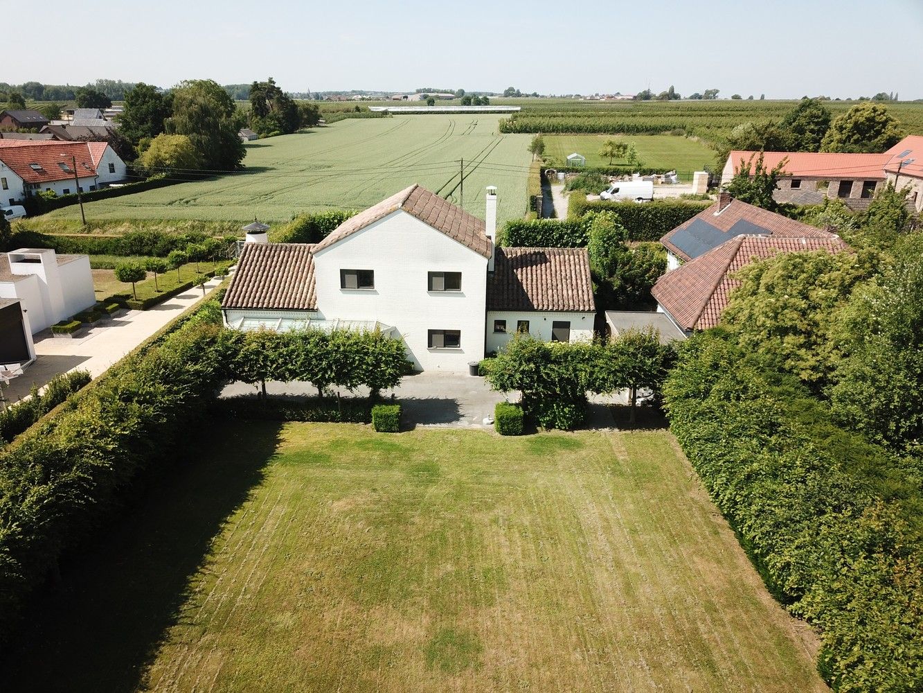 Instapklare villa met 3 slaapkamers en hoogwaardige afwerking foto 25