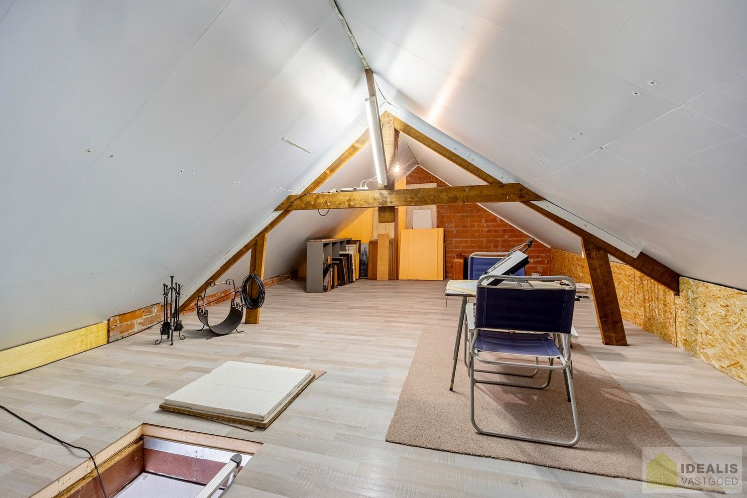 IDEALIS VASTGOED - INSTAPKLARE GEZINSWONING OP EEN RUSTIG PERCEEL VAN 6A 14CA MET 3 KNAPPE SLAAPKAMERS foto 22