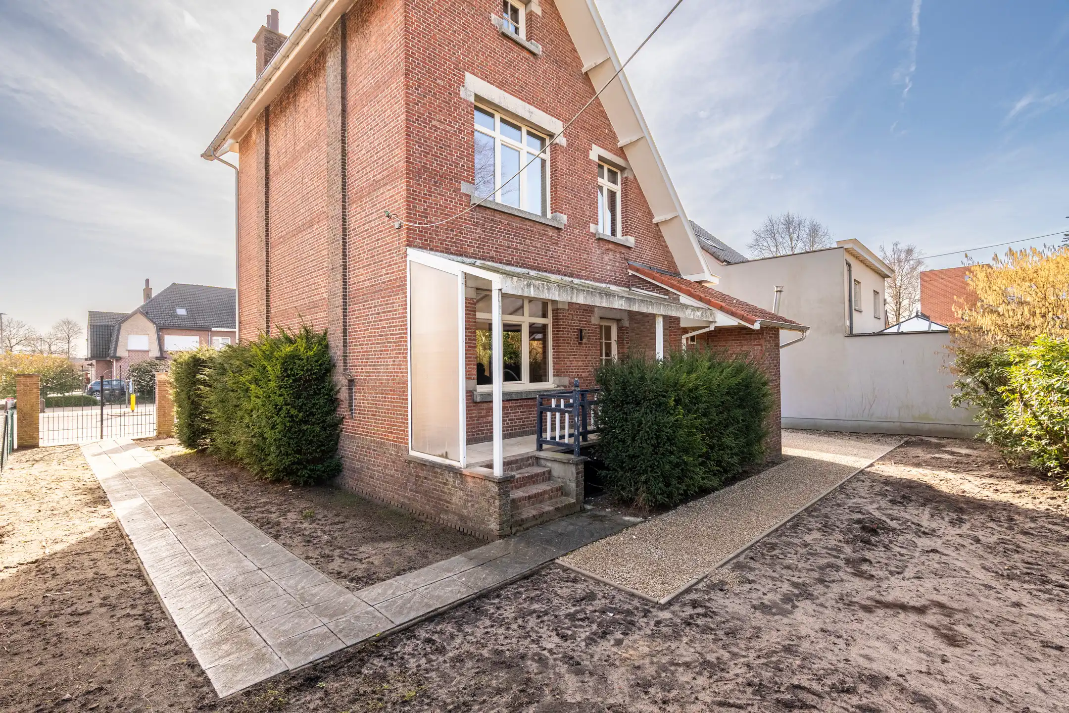 Authentiek gerenoveerd vrijstaand herenhuis te Zoersel! foto 35