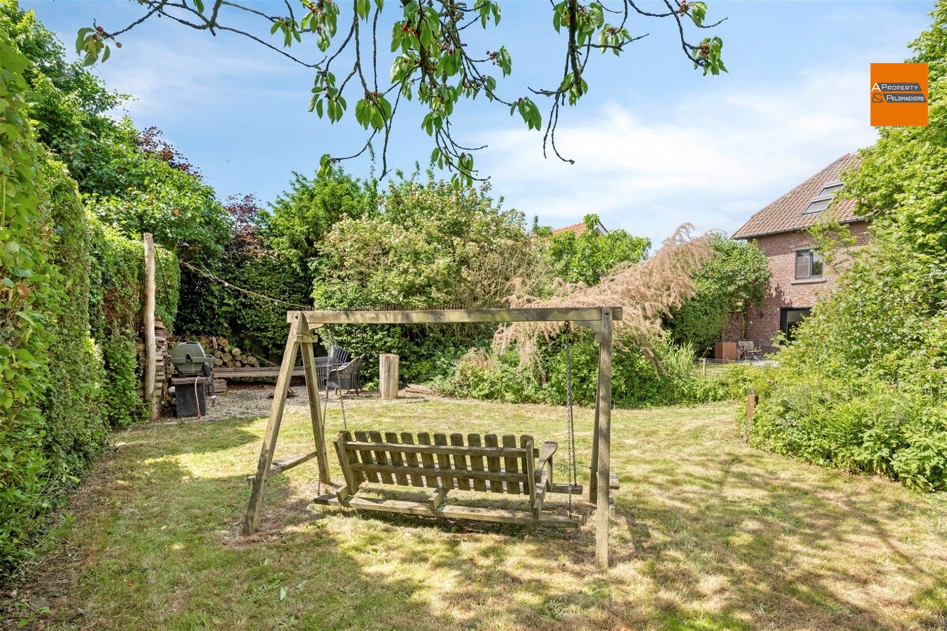 BOD AANVAARD Eigendom met karakter, 4 slpks en prachtige tuin foto 36