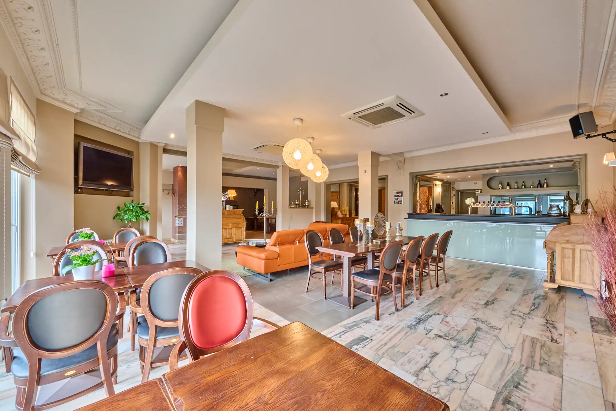 Commerciële ruimte te huur op toplocatie in Sint-Truiden foto 9