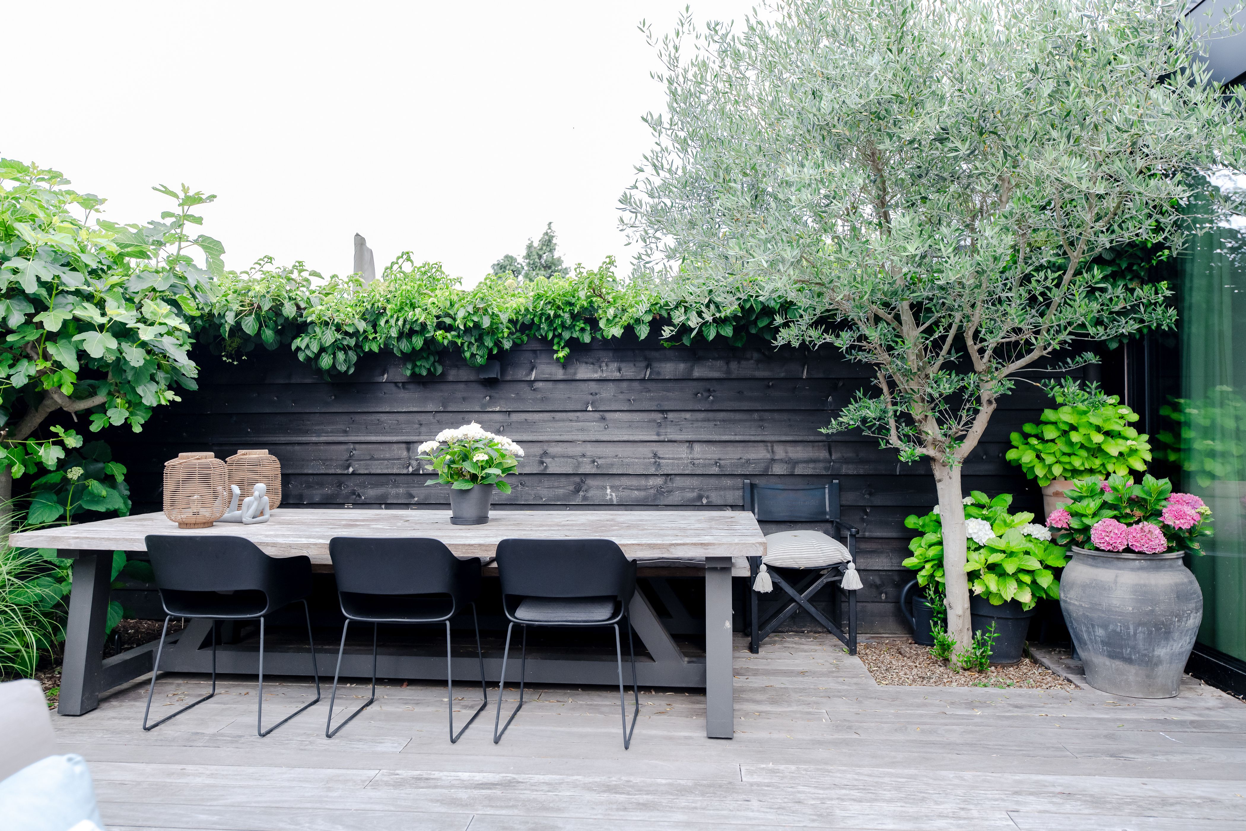 Feelgood woning met 4 slpks, 2 badk en prachtige tuin foto 14