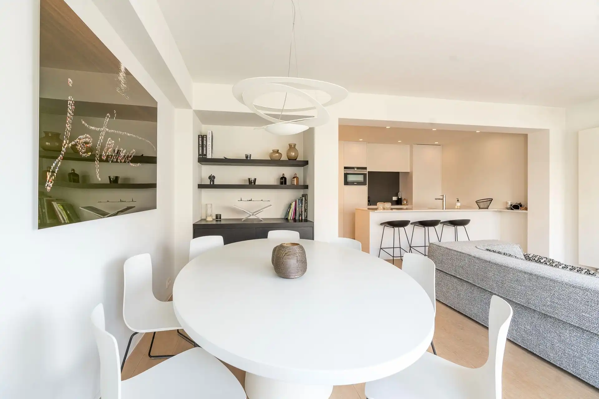 Prachtig lichtrijk appartement met 3 slaapkamers gelegen nabij het Rubensplein te Knokke foto 7