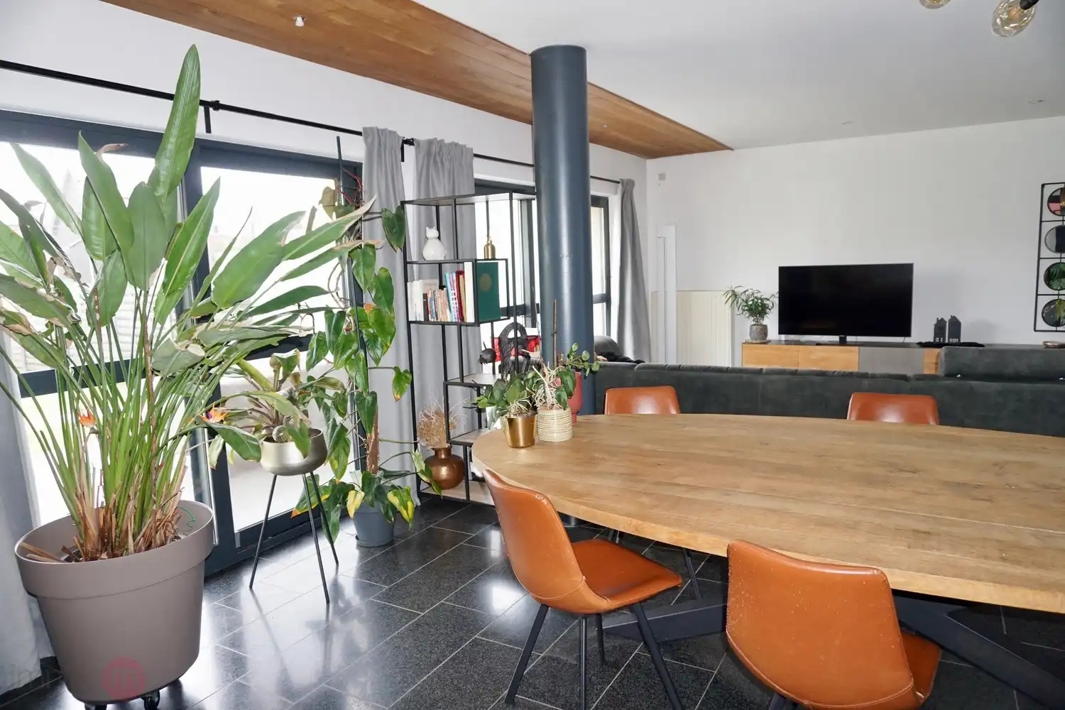 Ruime gezinswoning met 4 slaapkamers, tuin, garage en zonnepanelen te huur in Bertem foto 5