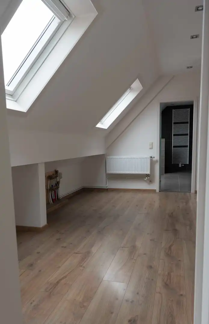 Exclusief dakappartement met uniek waterzicht, royale ruimtes en uitzonderlijk grote garage! foto 9