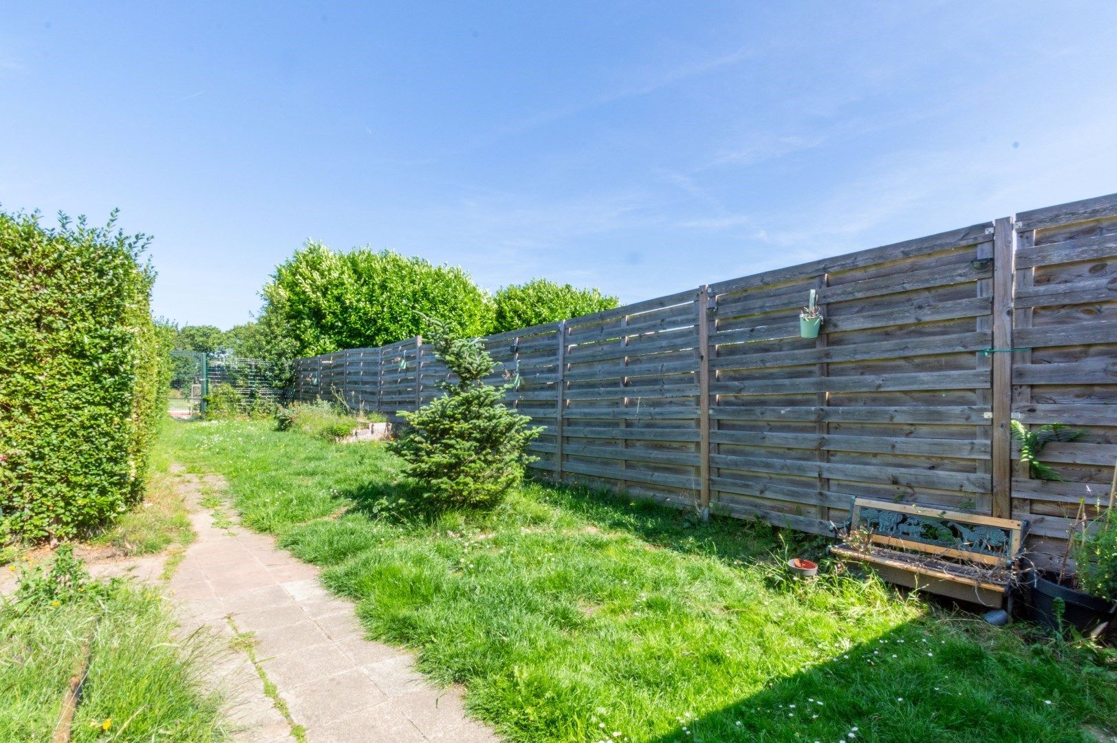DRIEGEVEL WONING MET 2 SLAAPKAMERS & TUIN ! foto 5