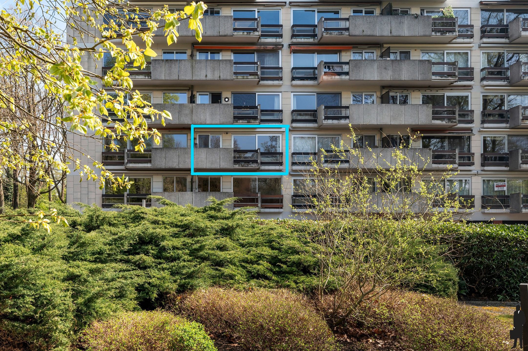 Gerenoveerd appartement met 2 slpk. in een rustig woonpark foto {{pictureIndex}}