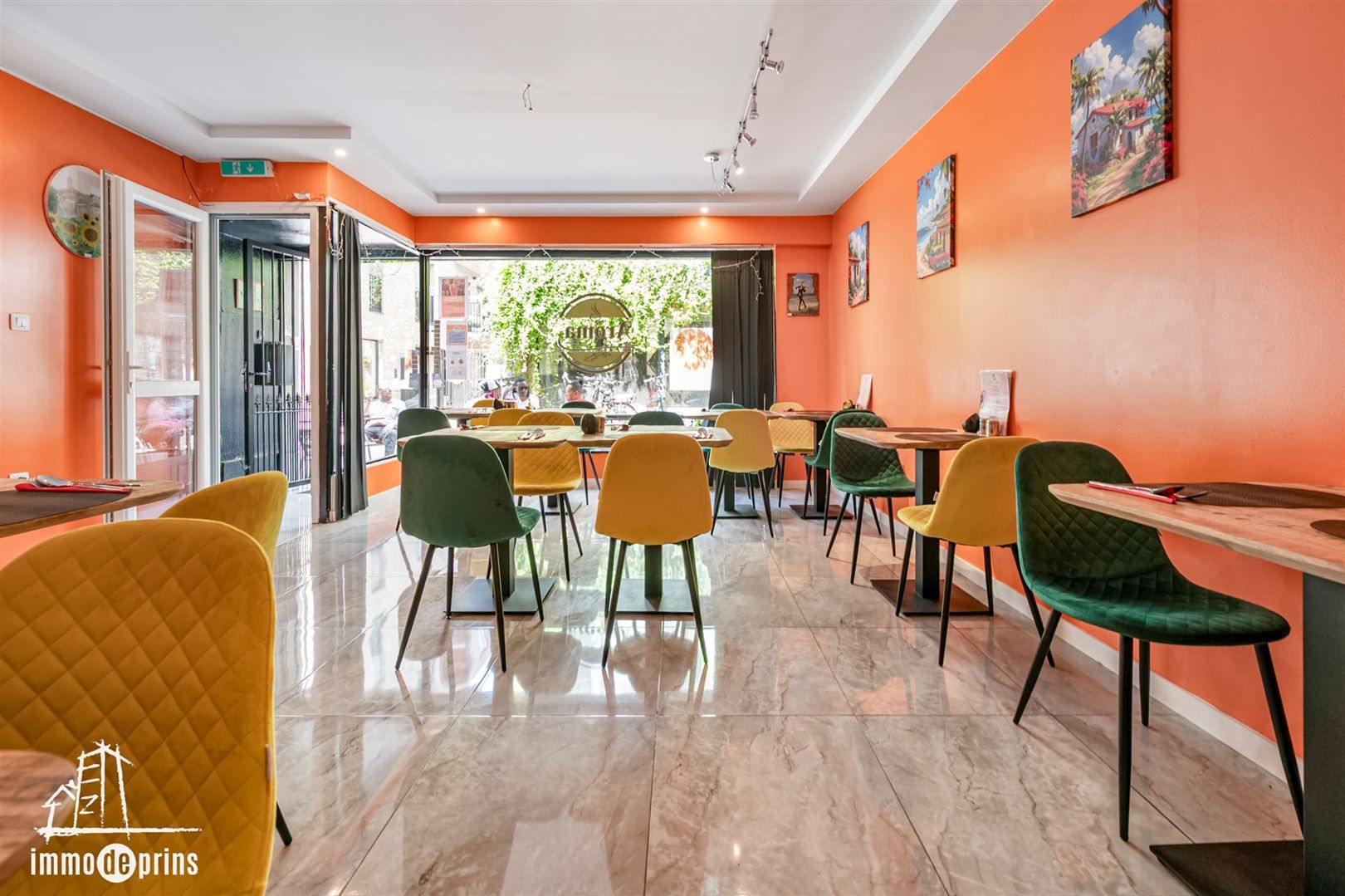 Opbrengsteigendom winkel met woonst +aanpalende woning foto 6