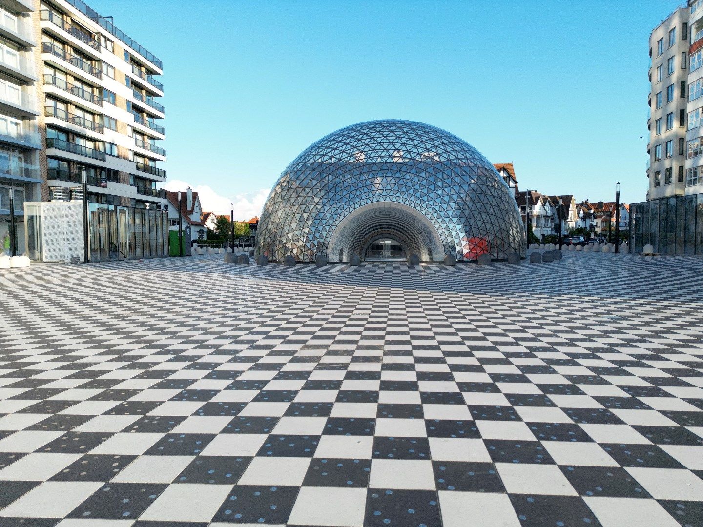 Matuvu - goed gelegen garagebox onder het Albertplein foto 1