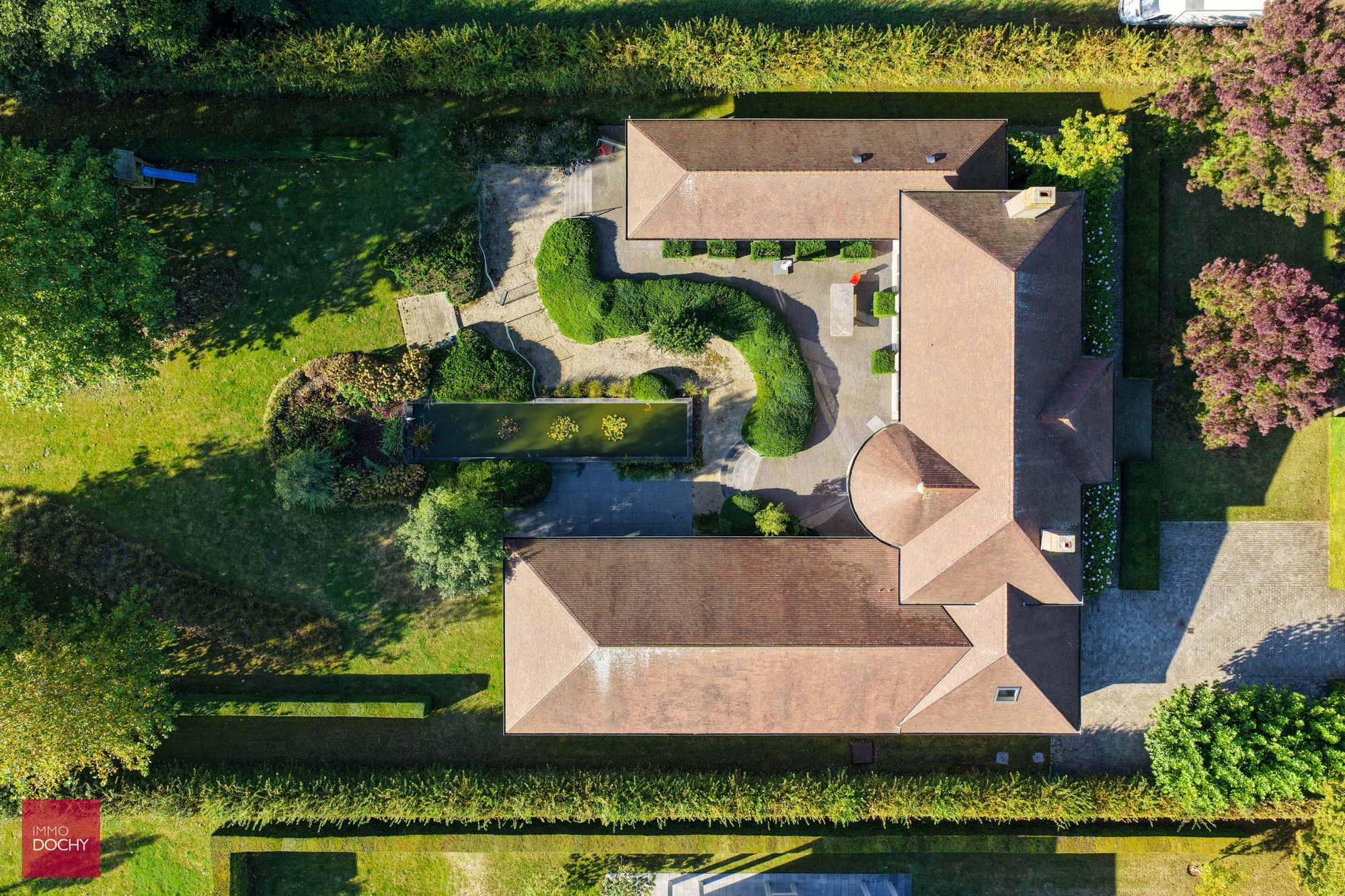 Rustig en residentieel gelegen ruime villa aan Hoog-Kortrijk foto 5