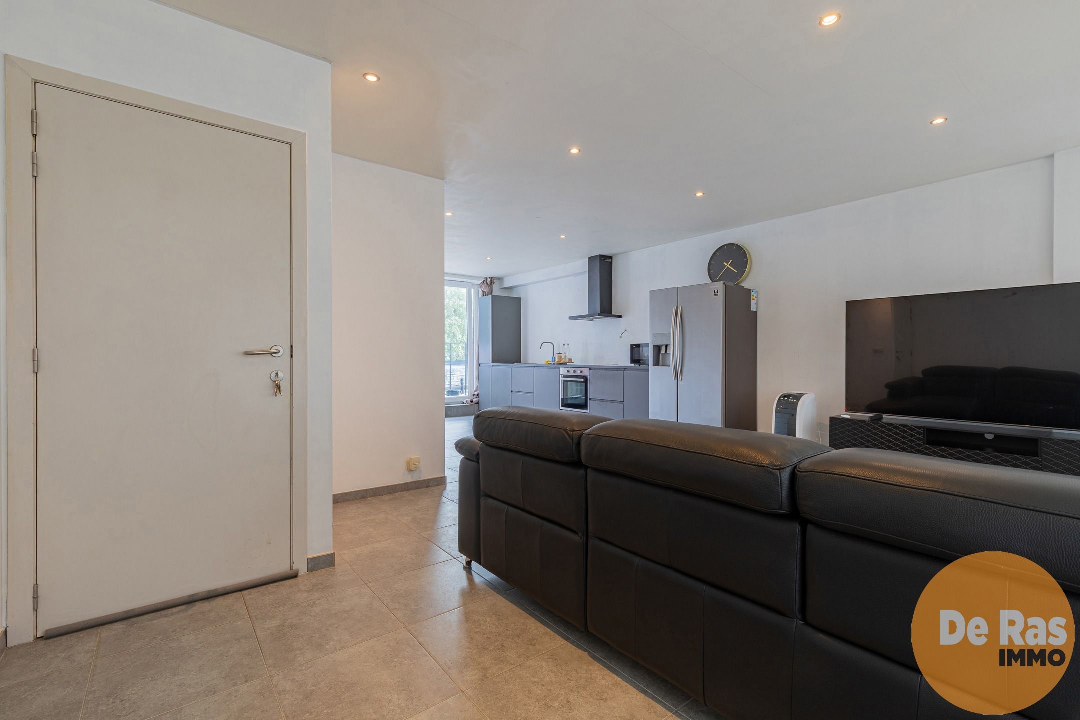 HERZELE - Duplexappartement met 2 slaapkamers en ruim terras foto 4