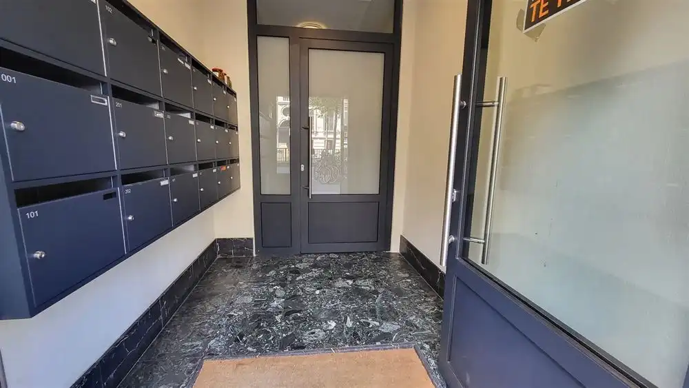 Ruim appartement met terras  | Belgiëlei foto 21