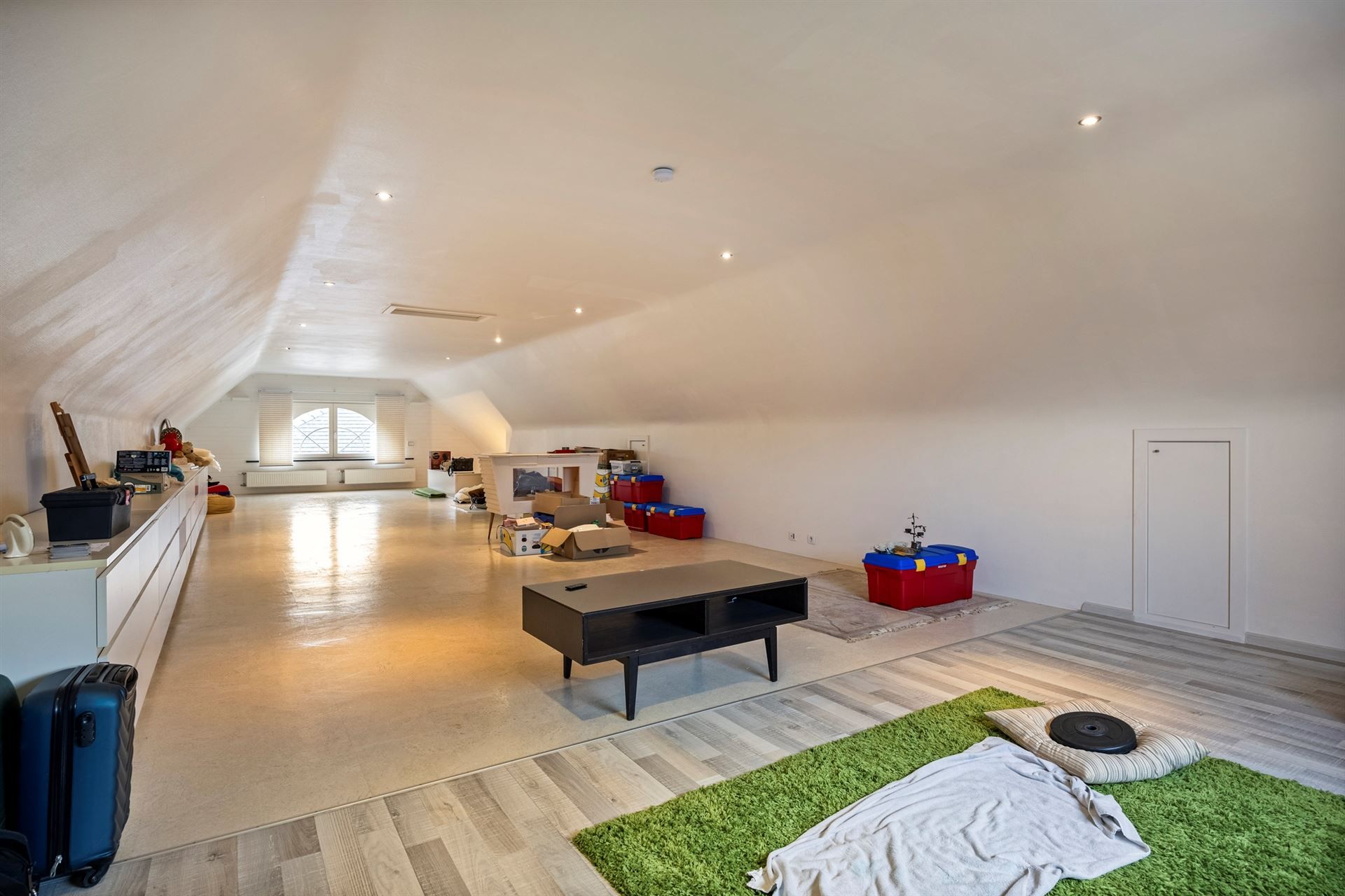 Prachige villa in doodlopende wijk foto 29