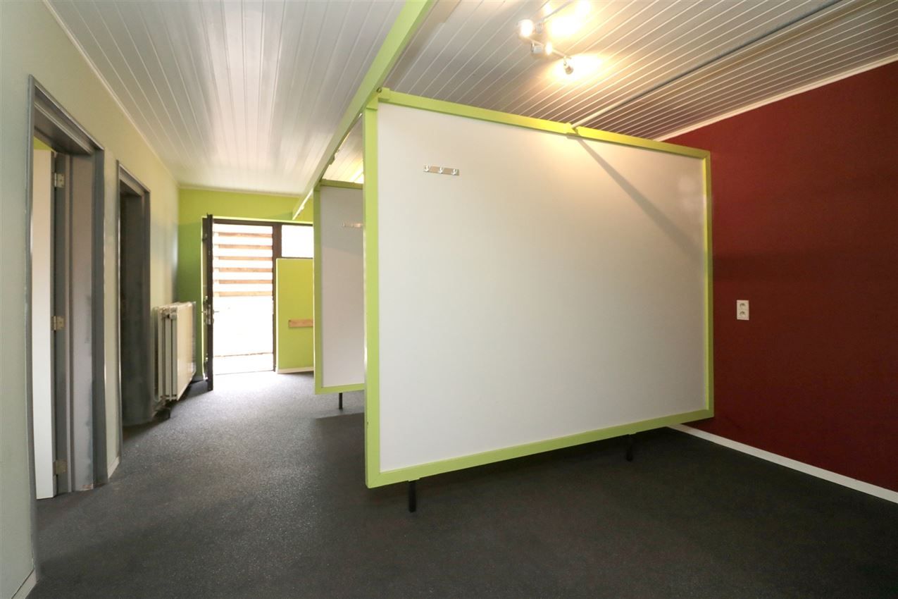 label c, architecturaal plaatje, 6 slpk. mogelijk foto 55