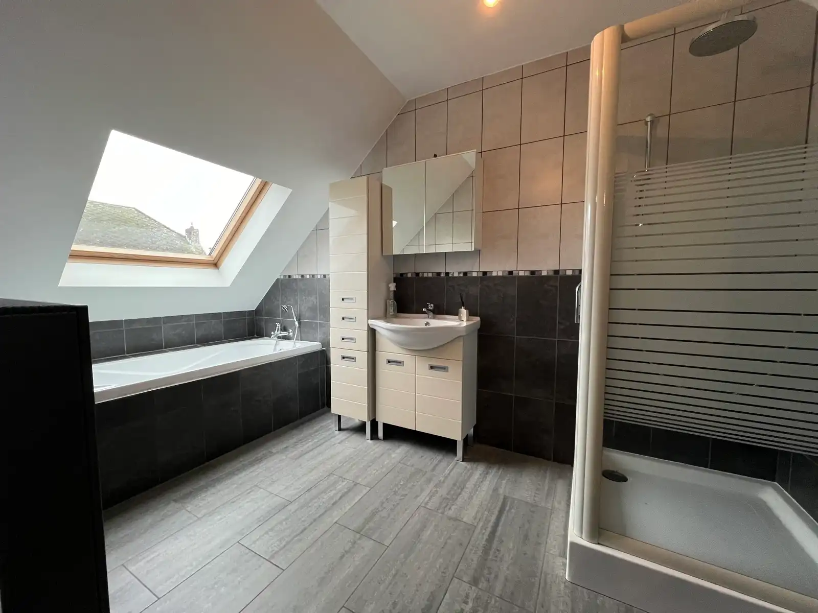 Appartement te huur foto 14