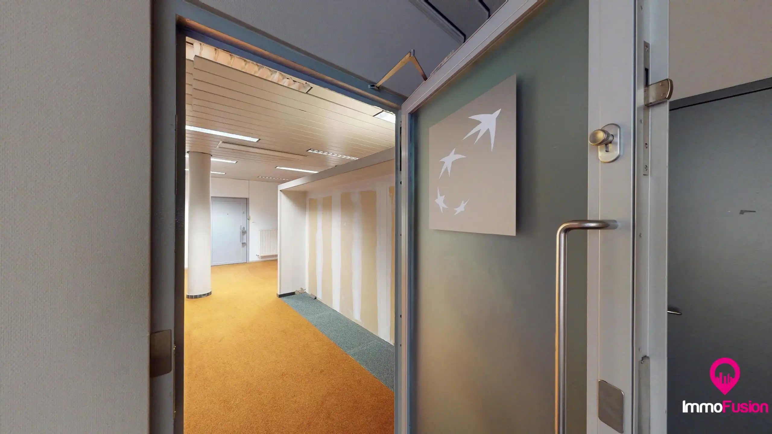Zeer ruim kantoor op commerciële locatie in centrum Beringen foto 43