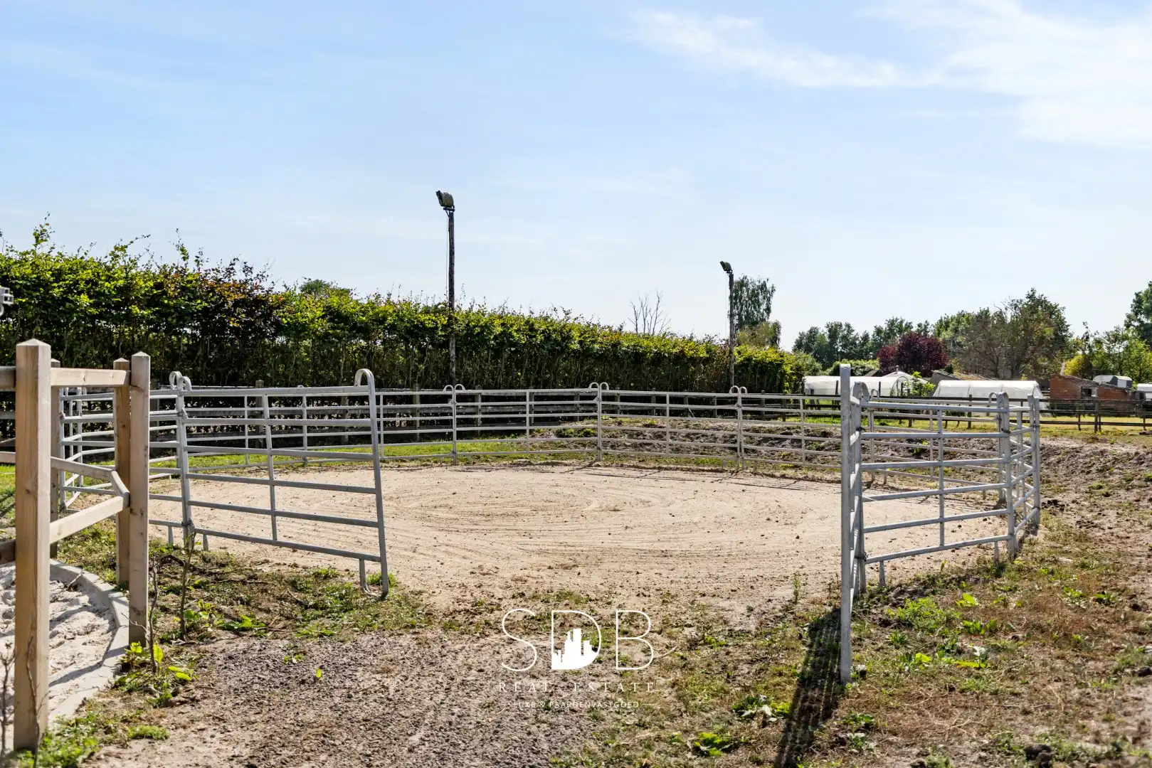 Prachtige landelijke woning met hippische accommodatie op 2,5hectare foto 33