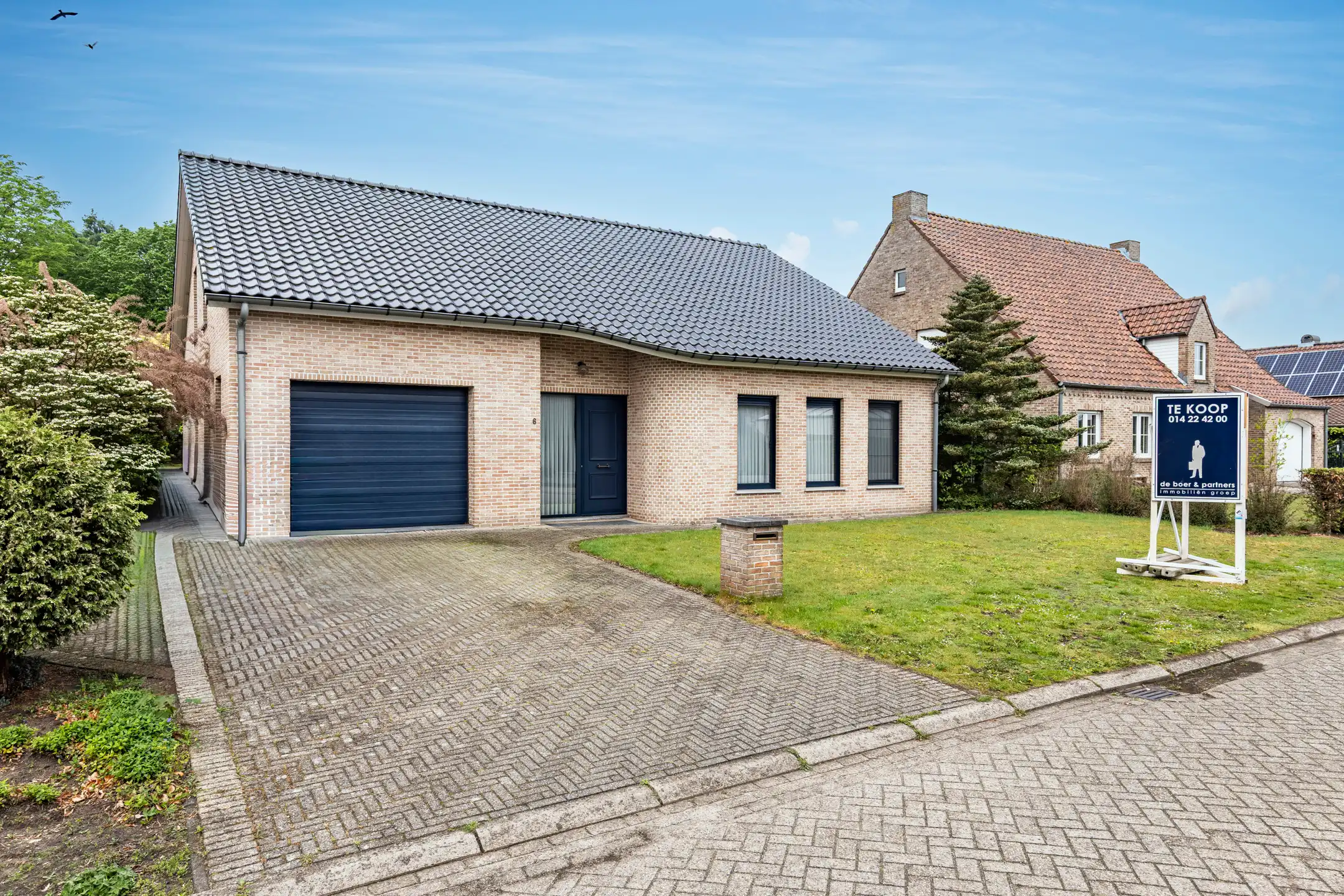 Instapklare woning met 3 slpks op 840m² te Poppel foto {{pictureIndex}}