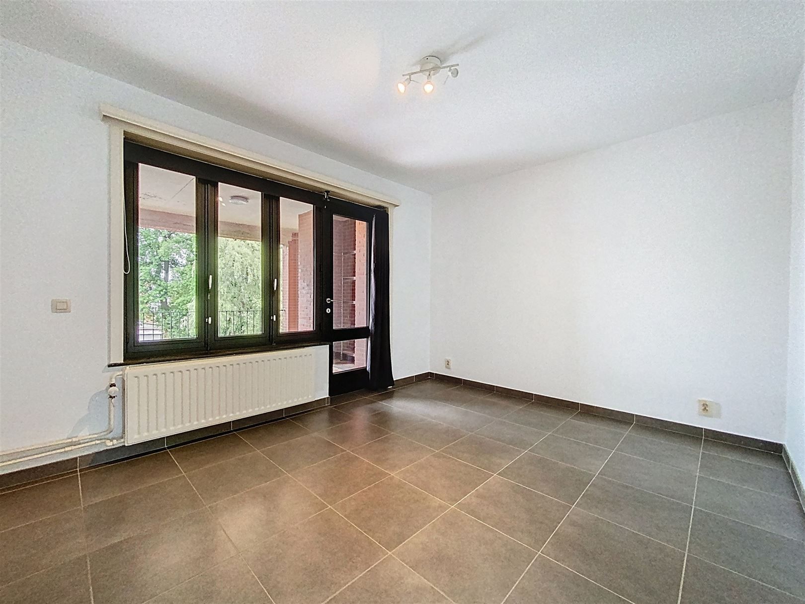 Instapklaar appartement met terras te Brasschaat  foto 8