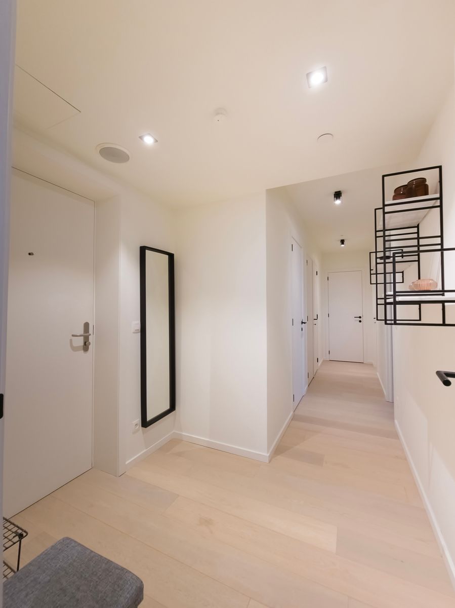 Lichtrijk 2 slpk app. met groot terras en zicht op park foto 18