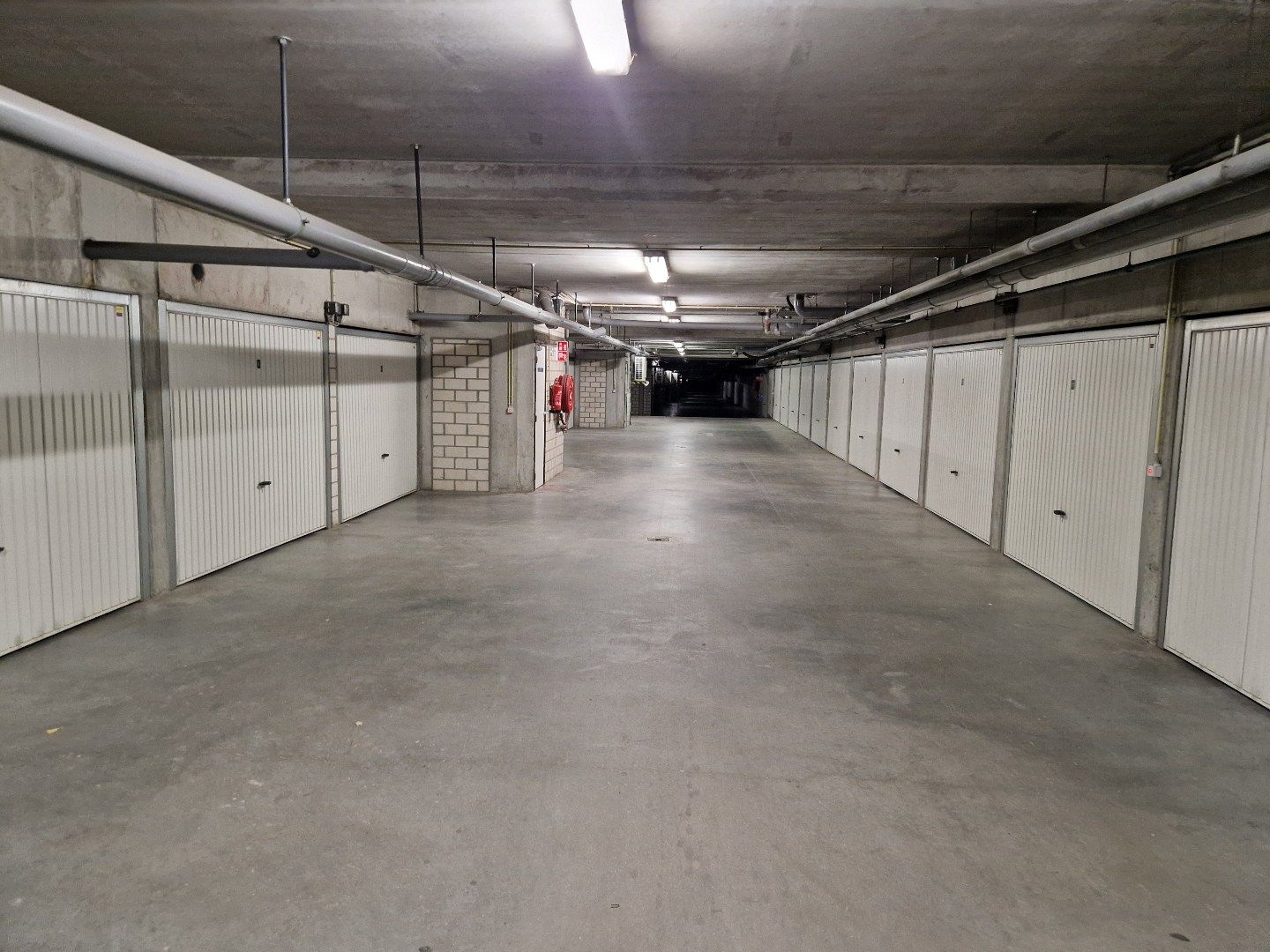 Garage te koop onder de zeedijk foto 3