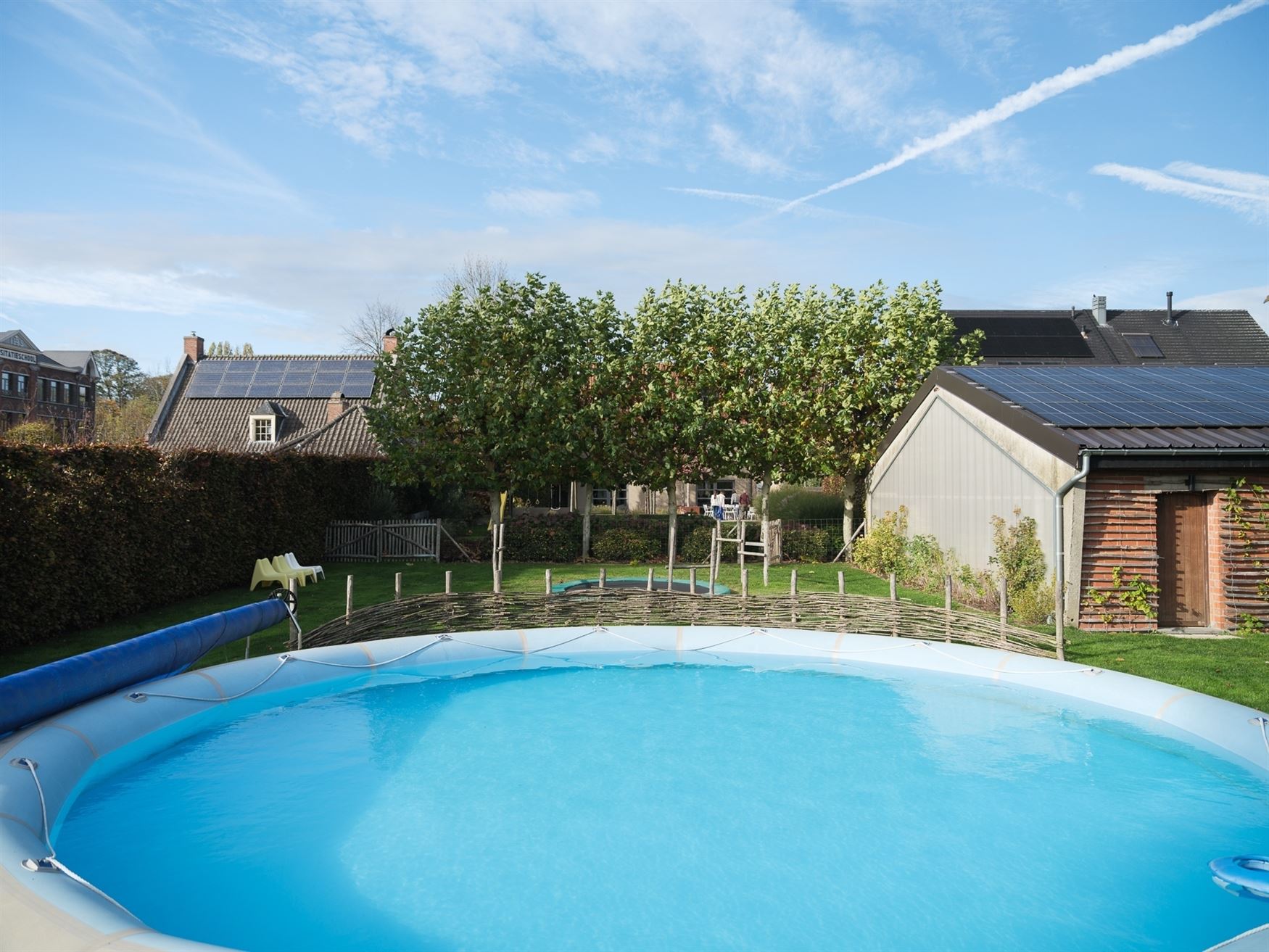 Hoogwaardig afgewerkte herenwoning met zicht op groen en volledige privacy in het hart van Bottelare. foto 19