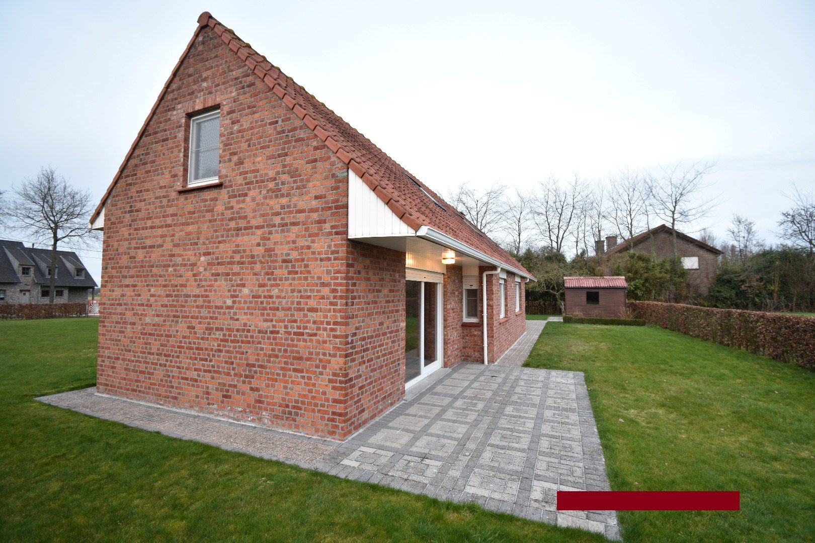 Alleenstaande woning met garage en tuin - vrij uitzicht over de velden foto 28