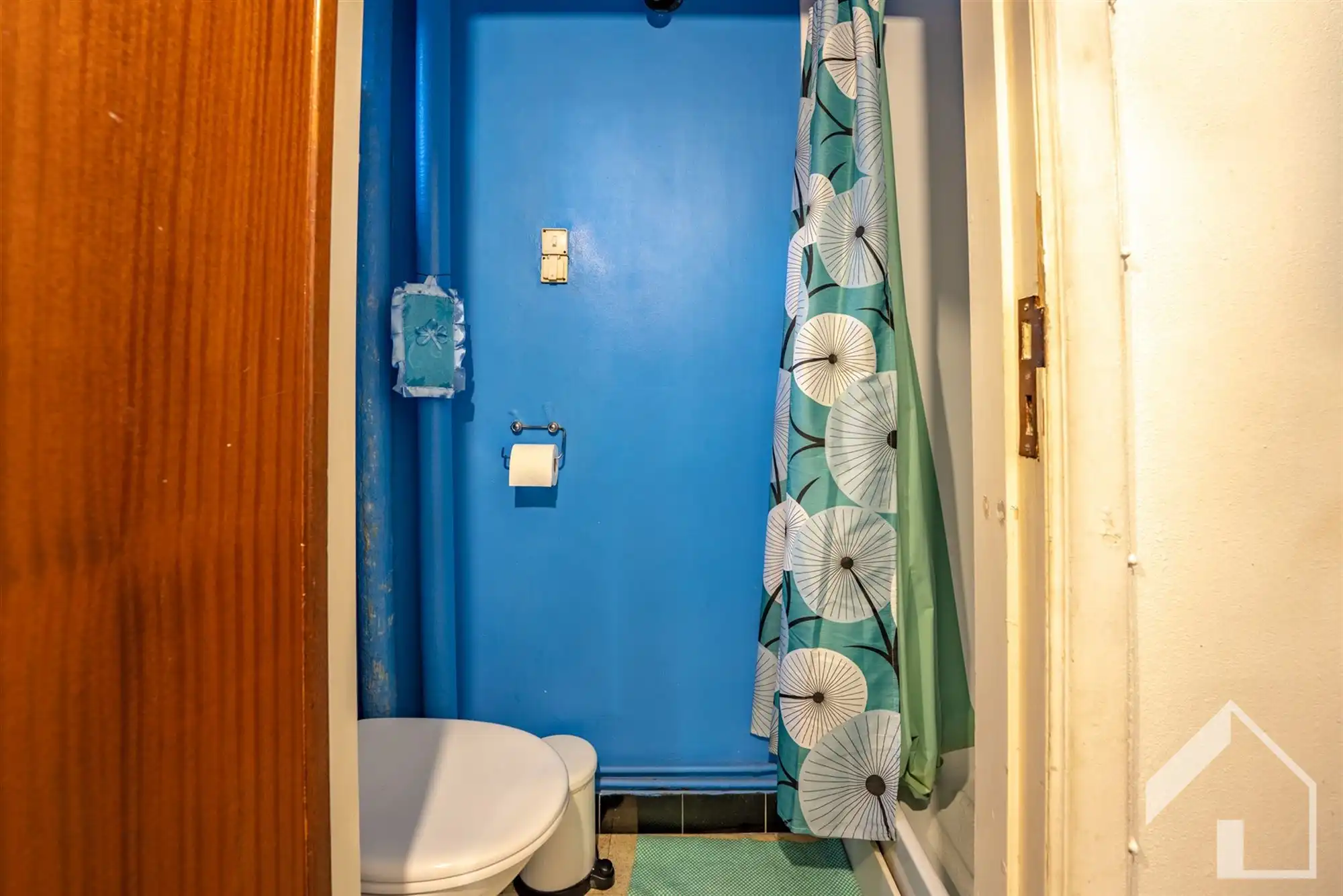 Gelijkvloers handelspand met 2 appartementen foto 29