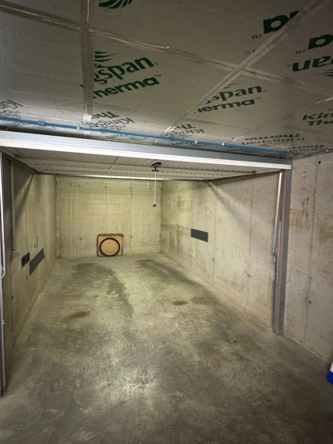 Ruime garagebox te koop in residentie Jardin del Mar foto 2