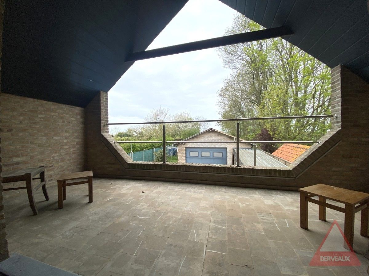 Hooglede – Open woning met loods, dubbele garage en lift op centrale ligging foto 18