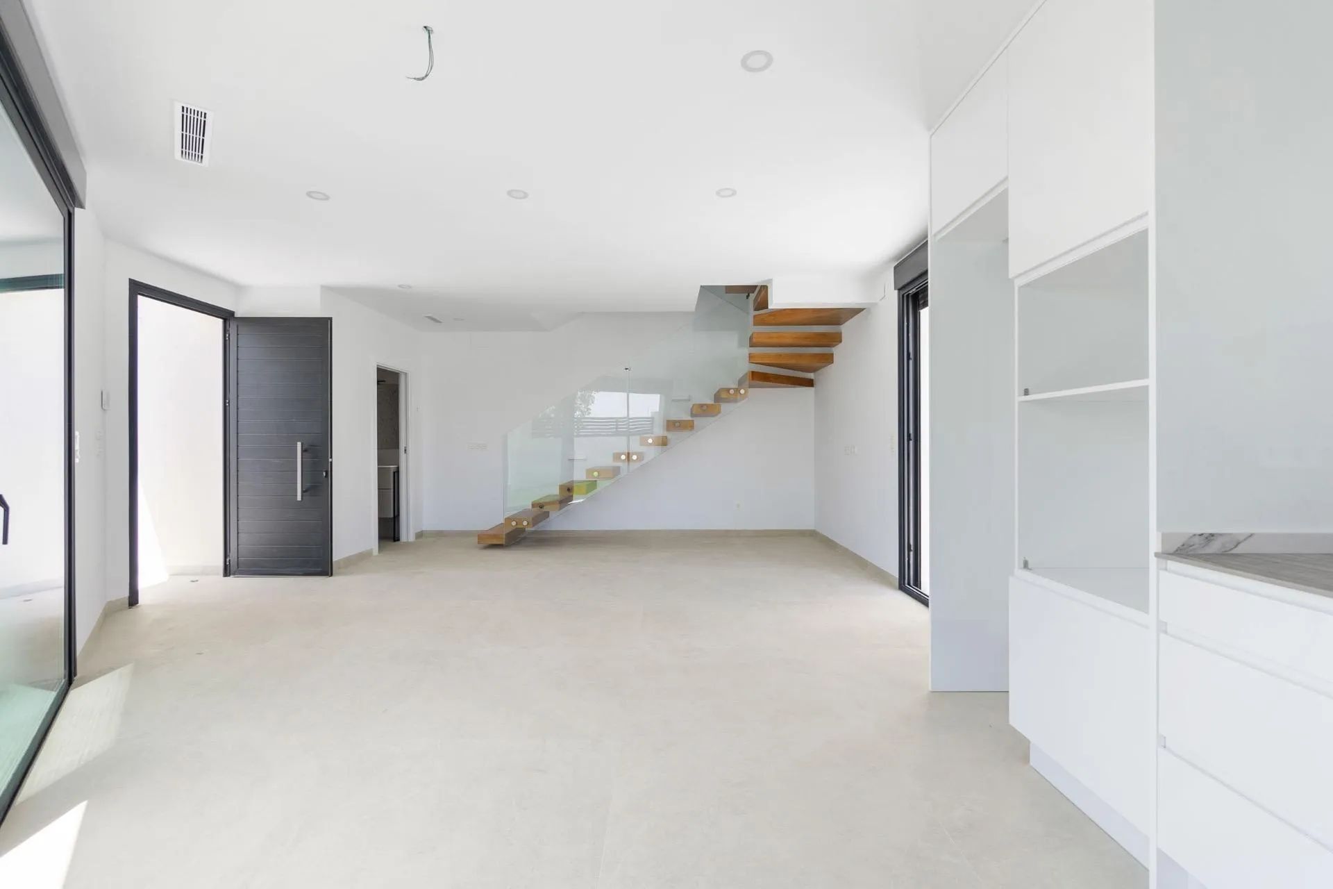 Ontdek jouw droomhuis: exclusieve halfvrijstaande villa met privézwembad in Benijofar! foto 2