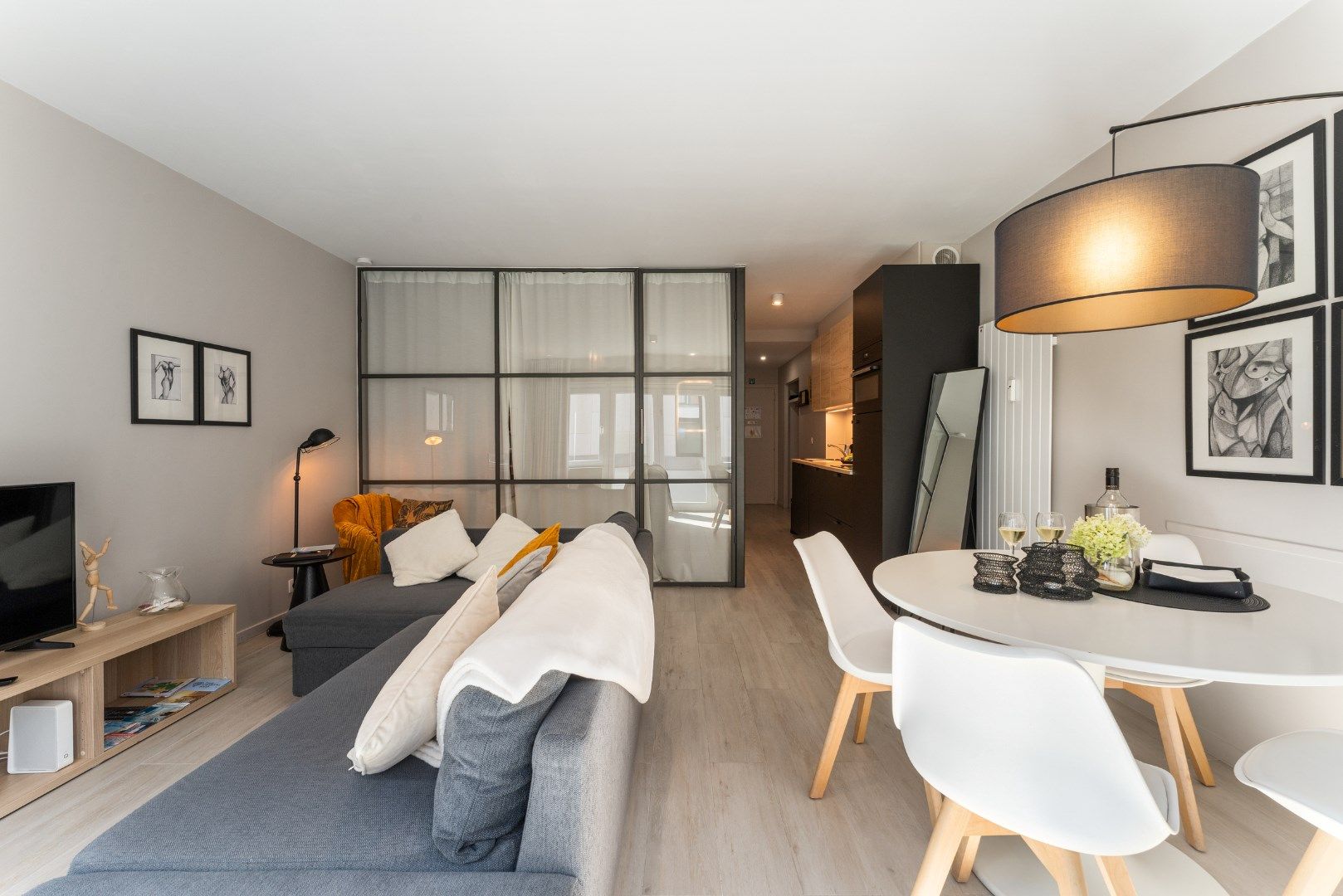 Stijlvol gerenoveerde studio in het hart van Oostende foto 6