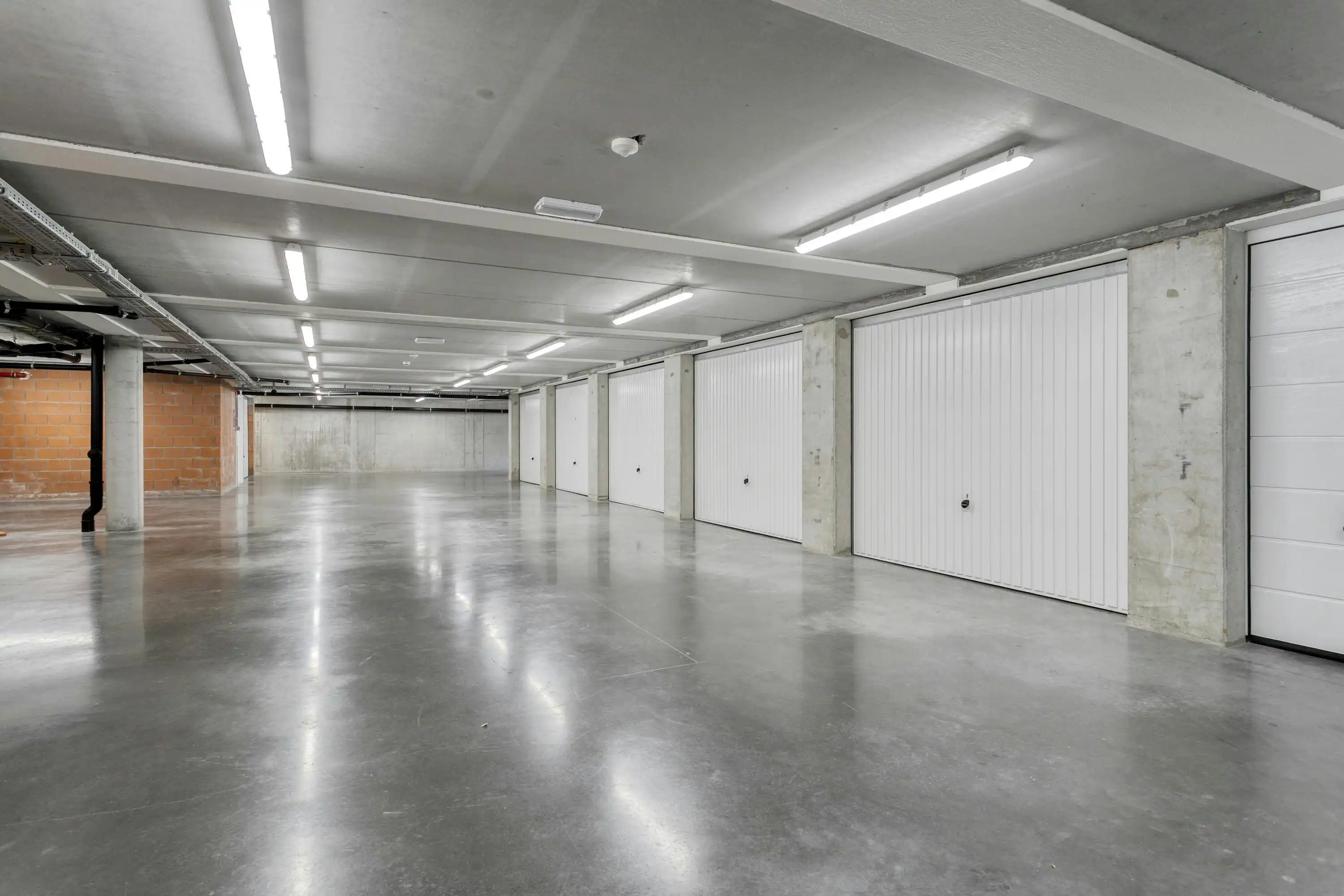 Recent appartement nabij het centrum te koop in Waregem foto 16