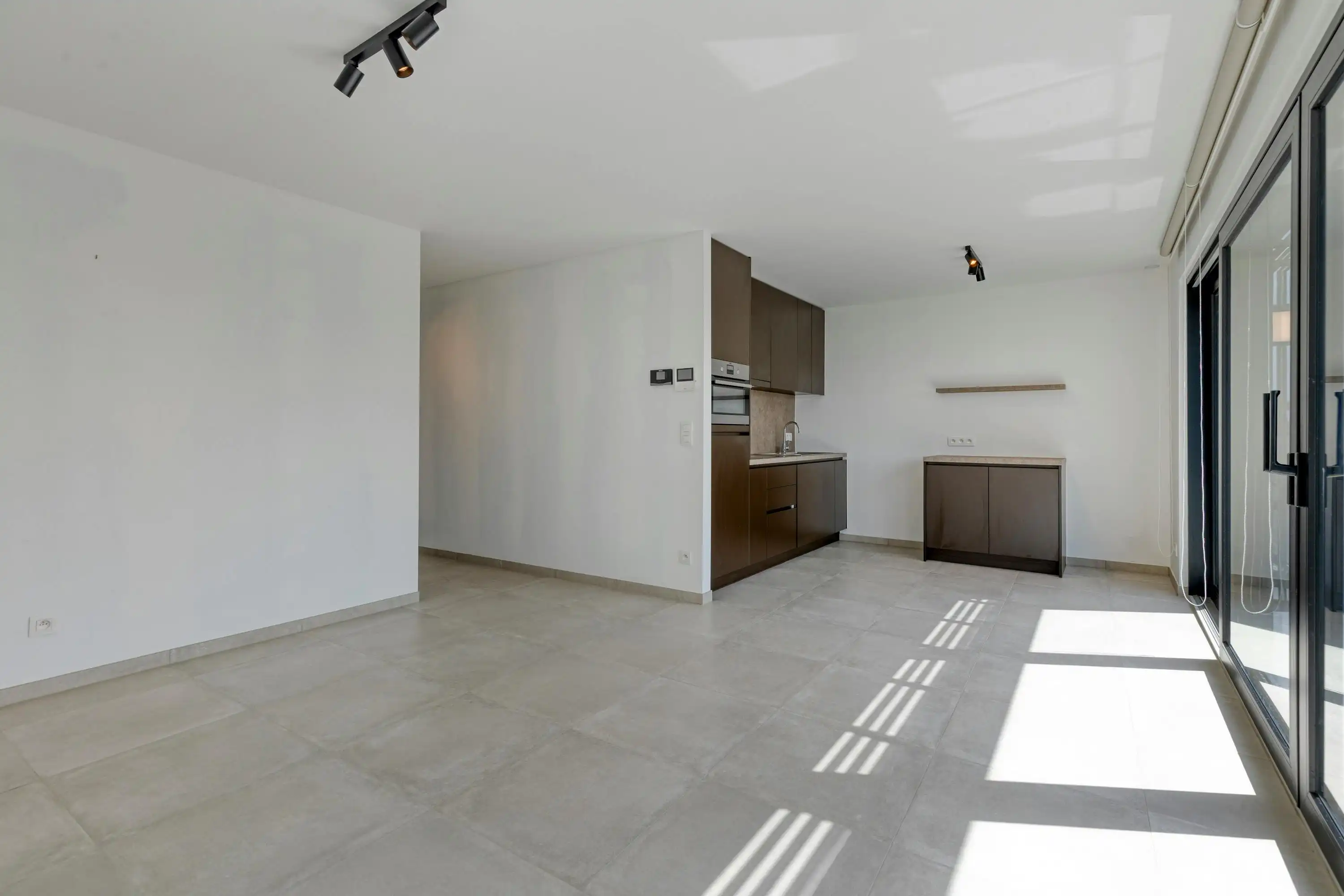 Appartement met één slaapkamer en ruim terras over het water foto 10